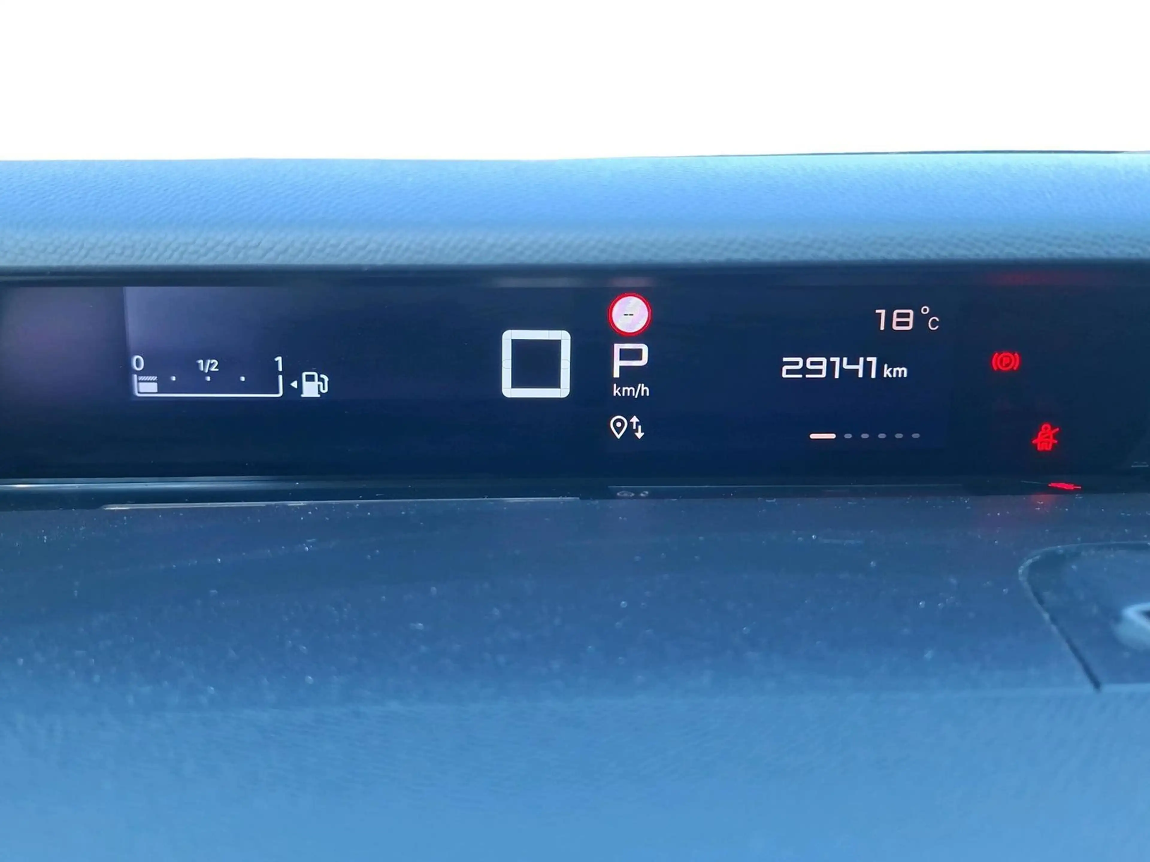 Citroen C3 Aircross Max Hybrid 145 eDSC6 Kamera Navi SHZ — photo 10