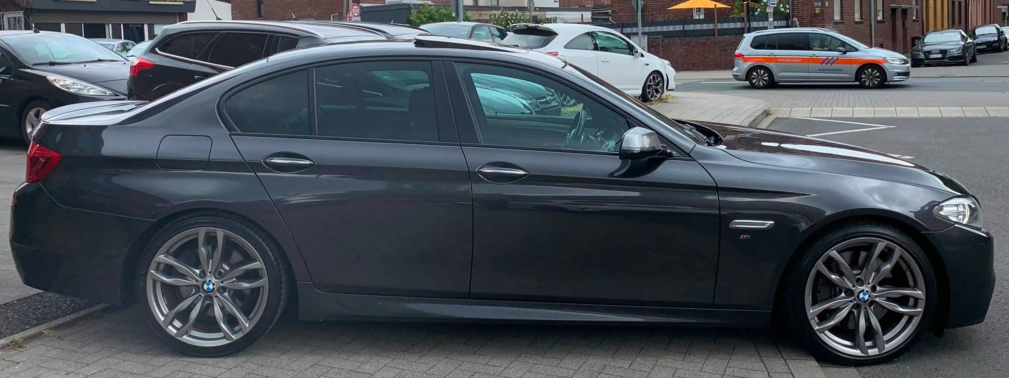 BMW M550 M550 d xDrive M Sportpaket *2.HAND-SDACH-H&K* — photo 7