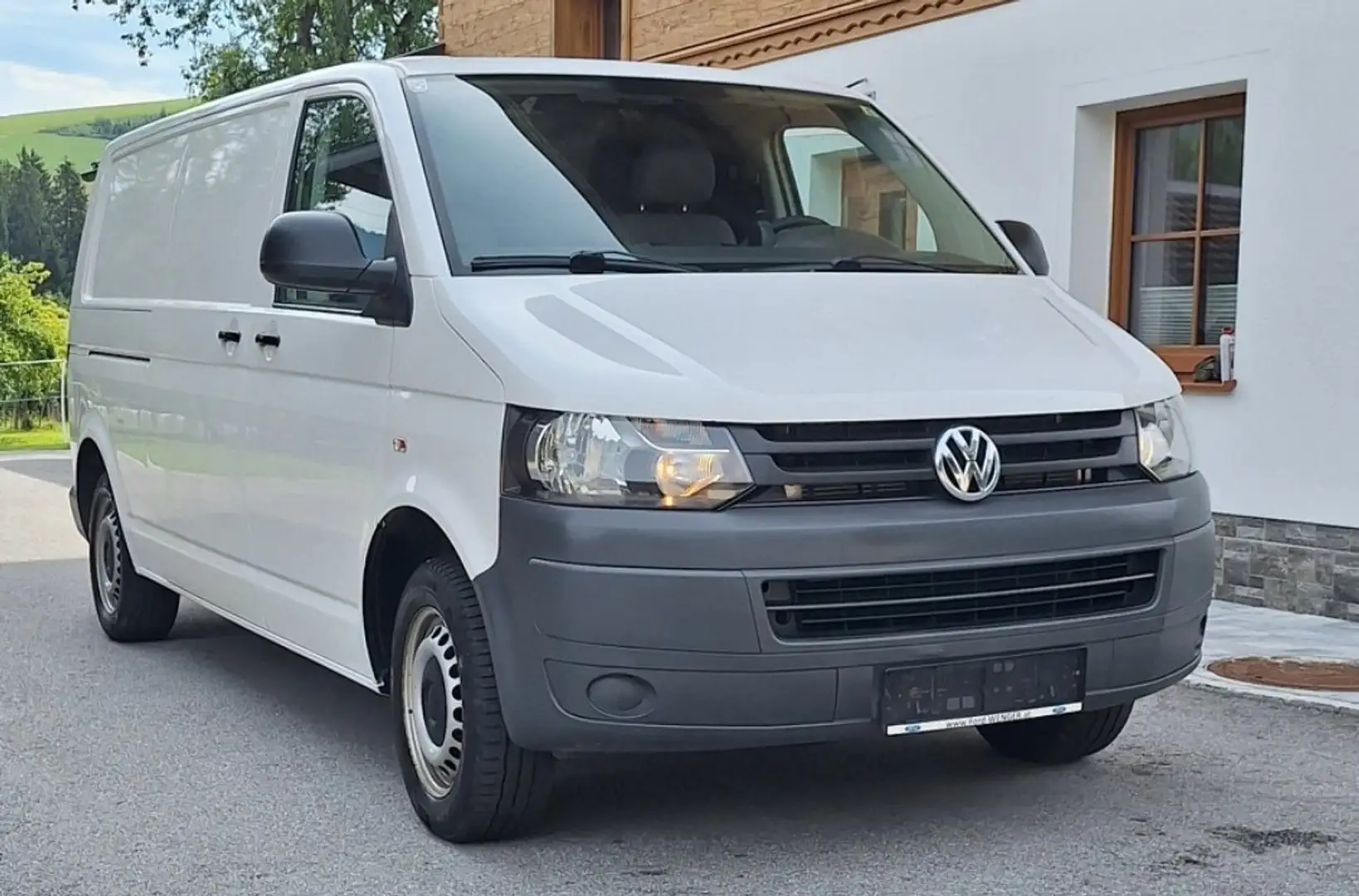 Volkswagen T5 Transporter Kastenwagen LR 2,0 TDI 4motion Weiß - 1