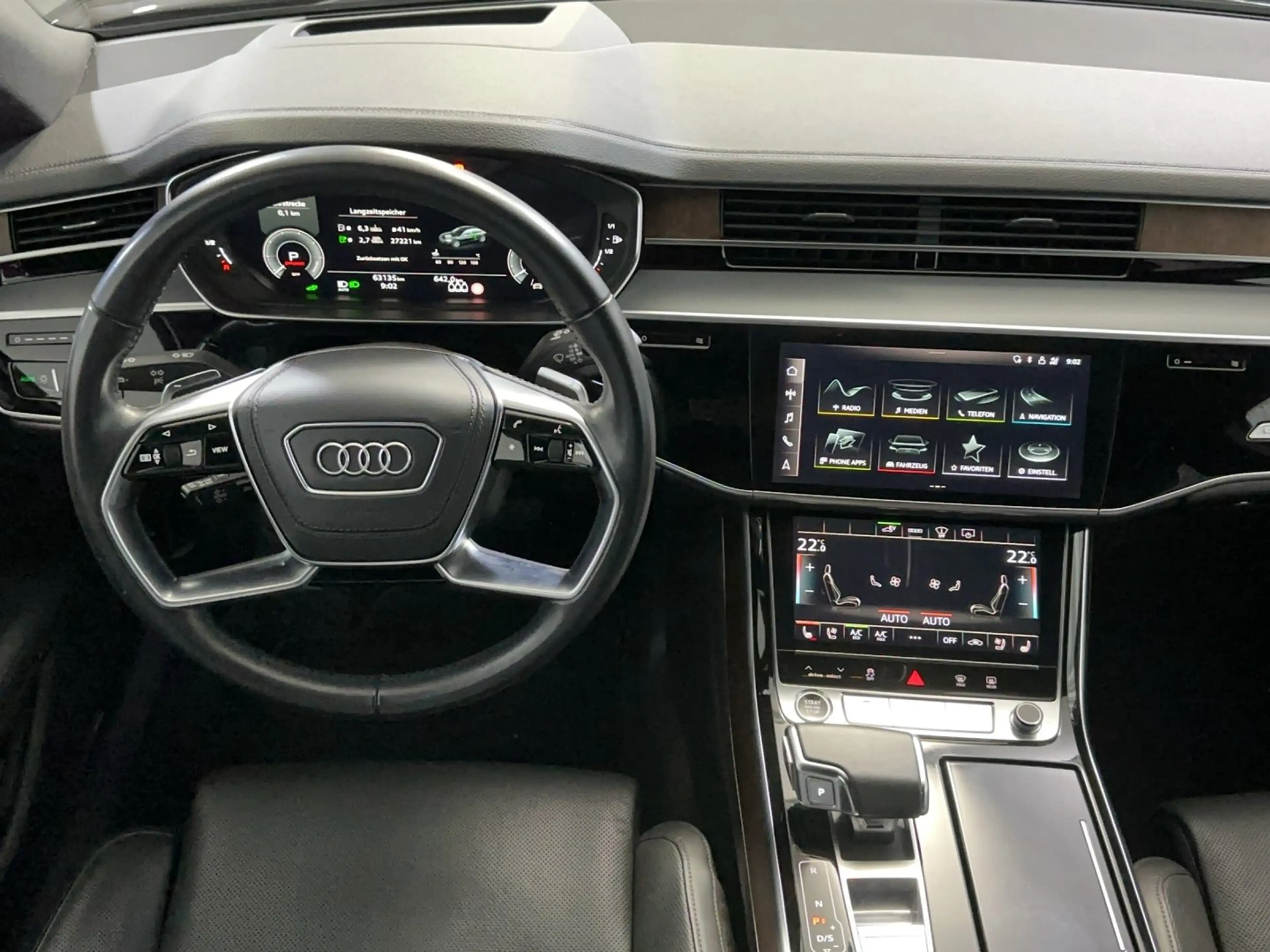Audi A8 60 TFSI e quattro — photo 7