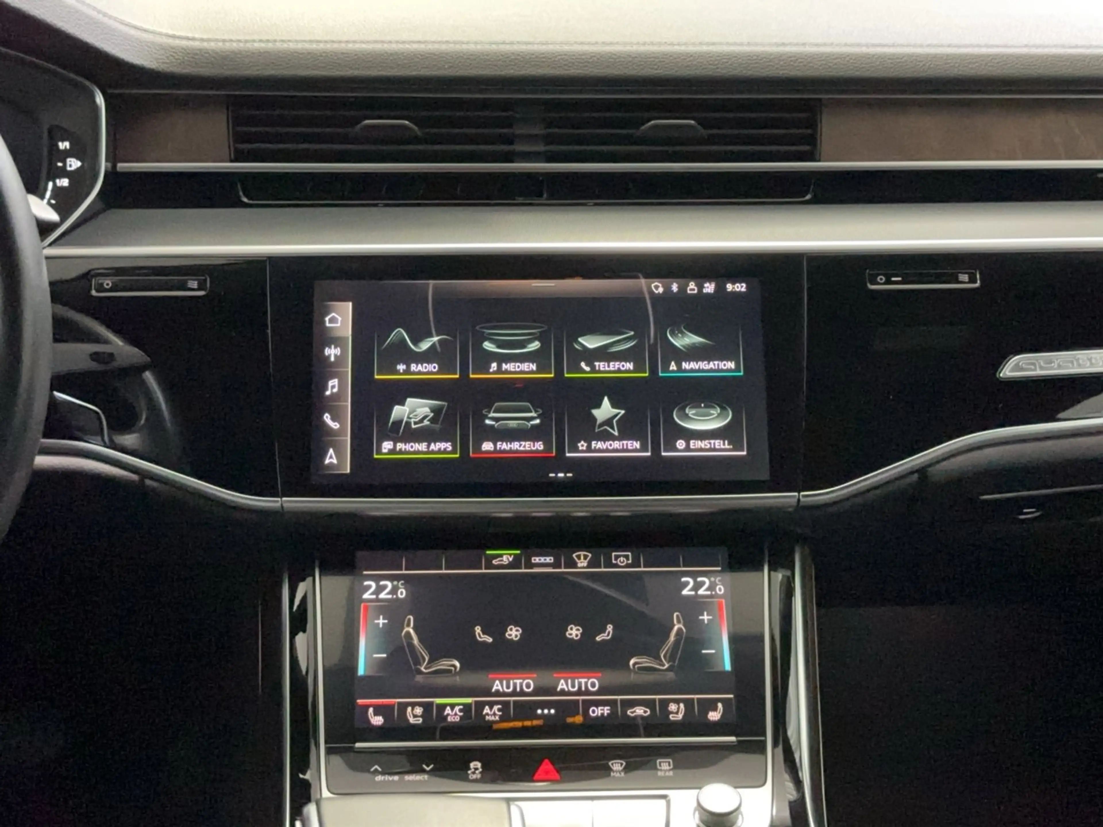 Audi A8 60 TFSI e quattro — photo 10