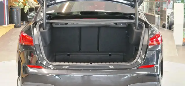 BMW 2 Series view 9