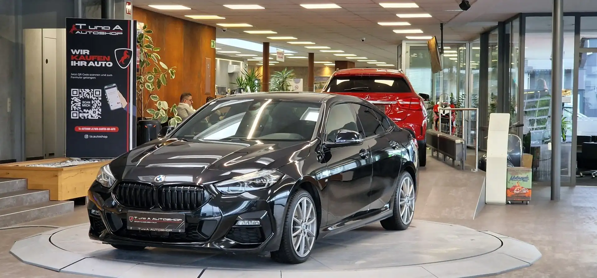 BMW 218 Gran Coupé F44 M-Paket Aut. *Kamera*Navi*18Zoll* Schwarz - 1