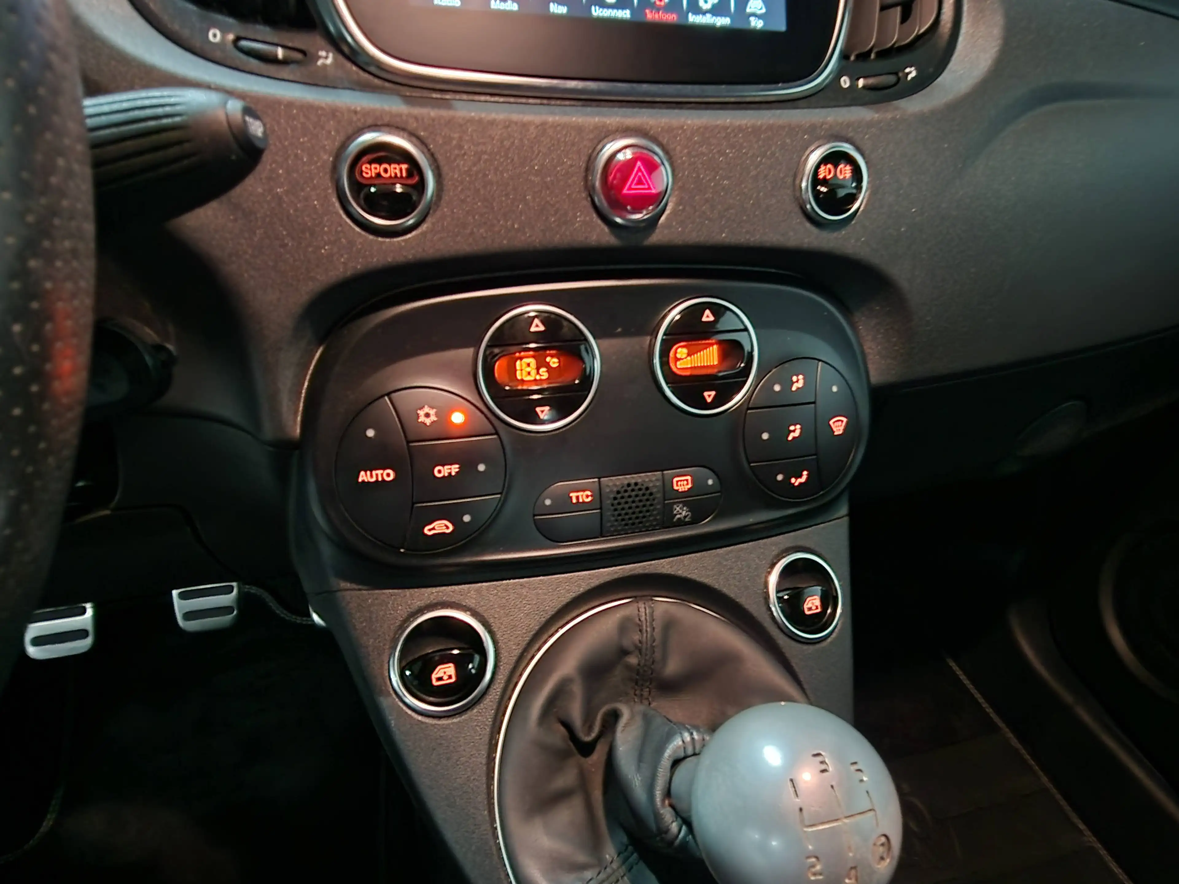 Abarth 695 695 1.4 T-Jet 70th Anniversario - Garantie 12M — photo 12