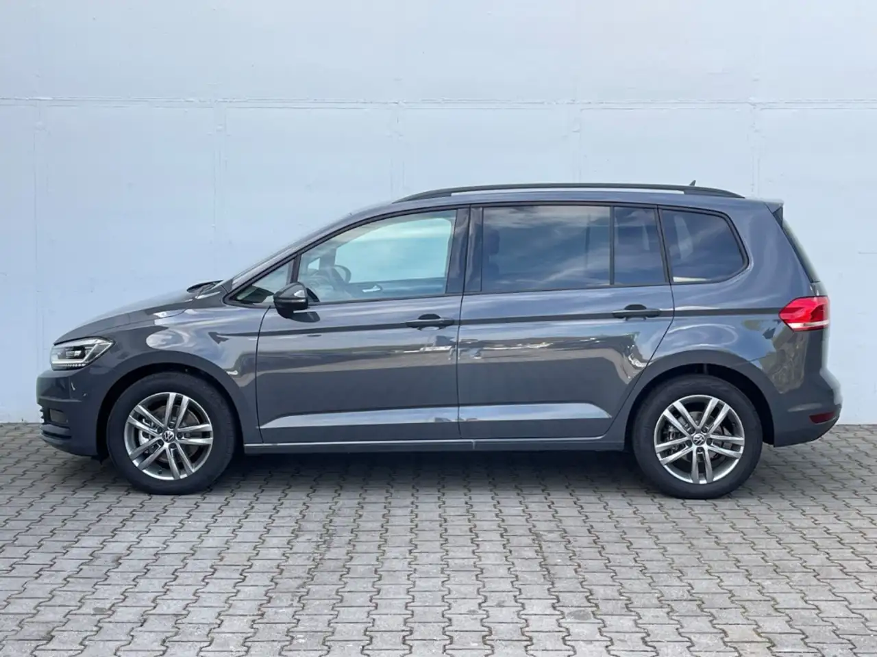 Volkswagen Touran 1.5TSI DSG Comfortline AHK/Kamera/LED/ACC/Keyless/, миниатюра 4