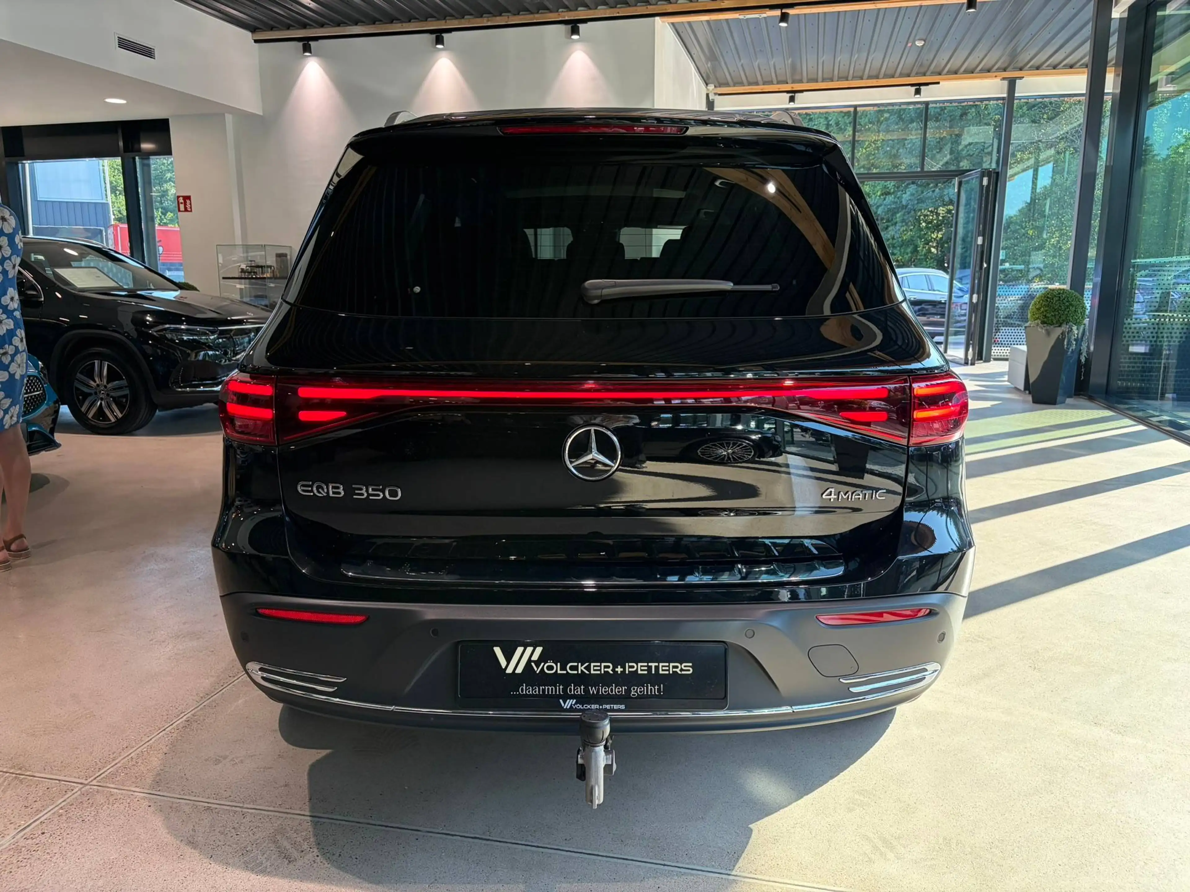 Mercedes-Benz EQB 300 EQB 350 4M /PANO/FAP/DISTRO/AHK/360°/MEMORY/ — photo 6