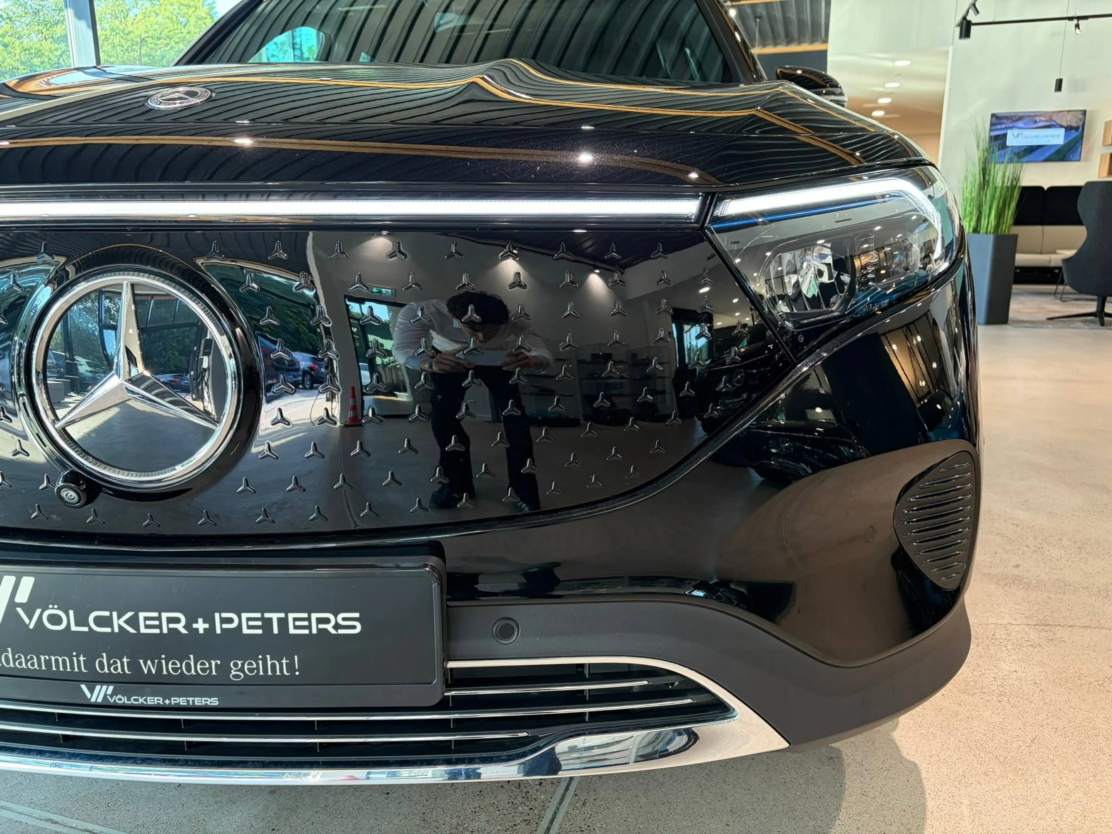 Mercedes-Benz EQB 300 EQB 350 4M /PANO/FAP/DISTRO/AHK/360°/MEMORY/ — photo 11