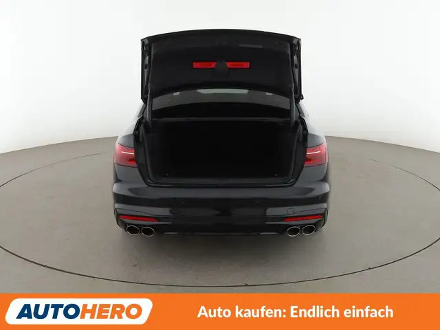 Audi S4 view 15