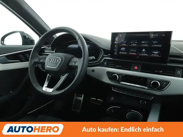 Audi S4 view 13