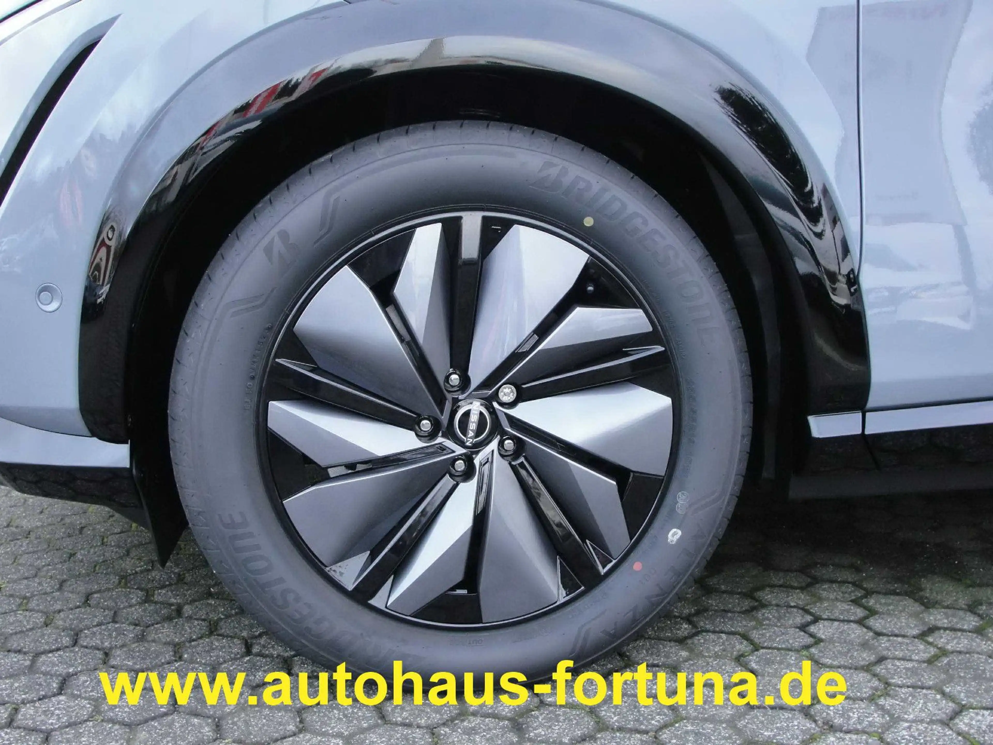 Nissan Ariya Evolve+ e-4orce 4x4 Leder PGD 87 kwh — photo 4