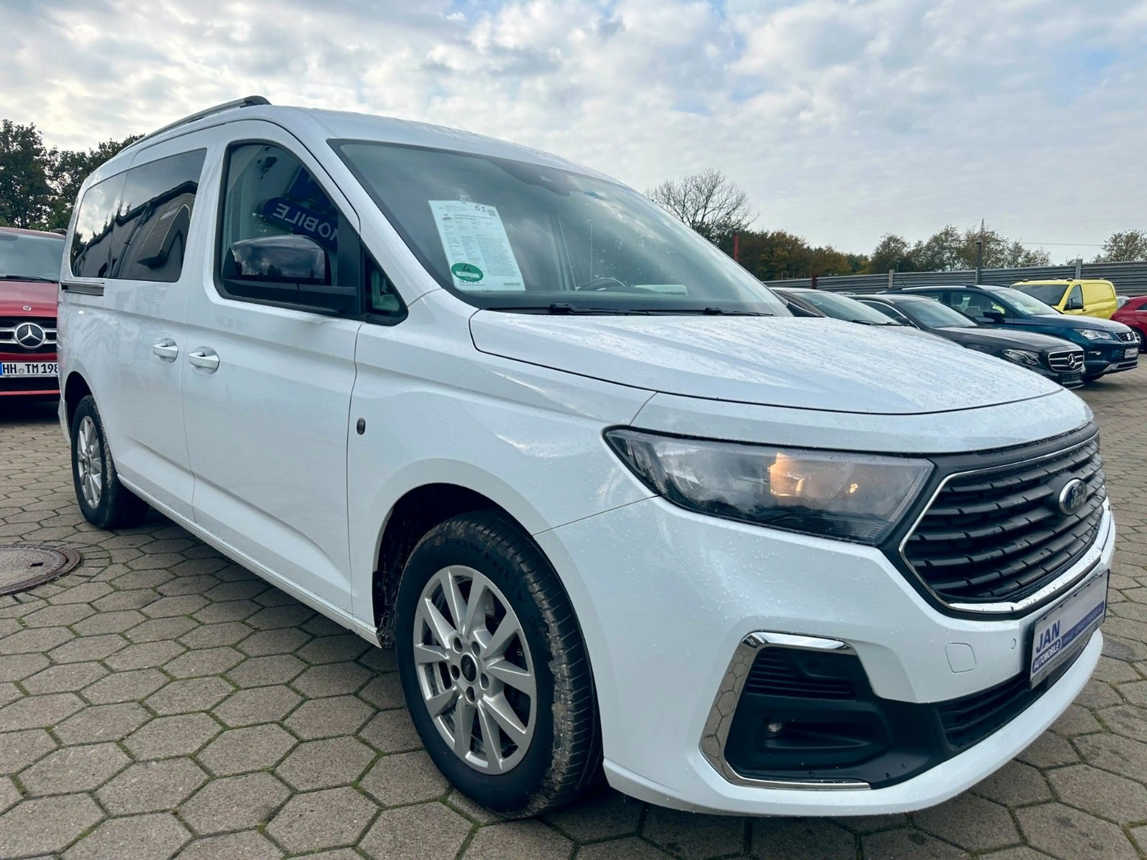 Ford Grand Tourneo Connect 2.0 EcoBlue TITANIUM — photo 2
