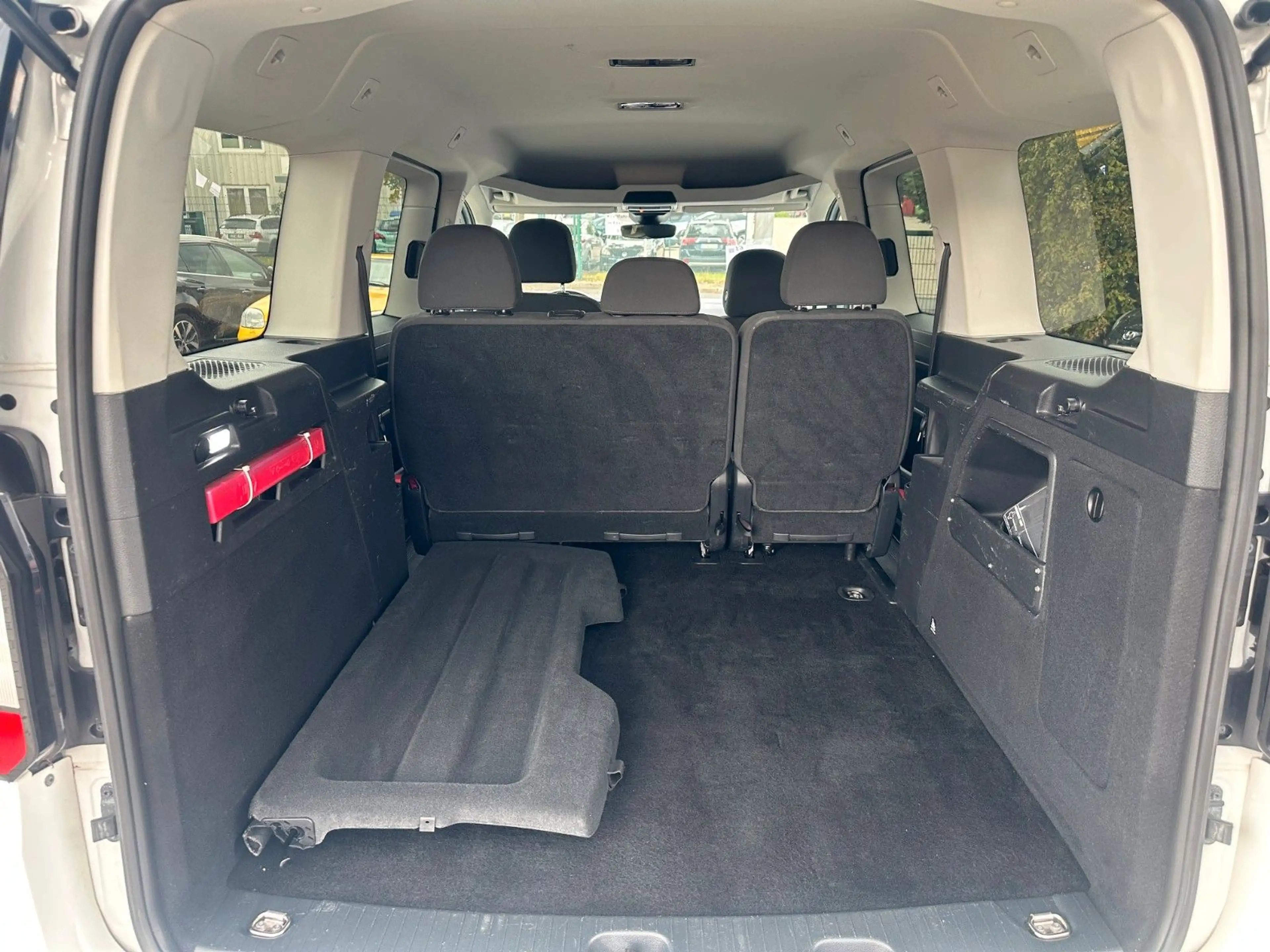 Ford Grand Tourneo Connect 2.0 EcoBlue TITANIUM — photo 8