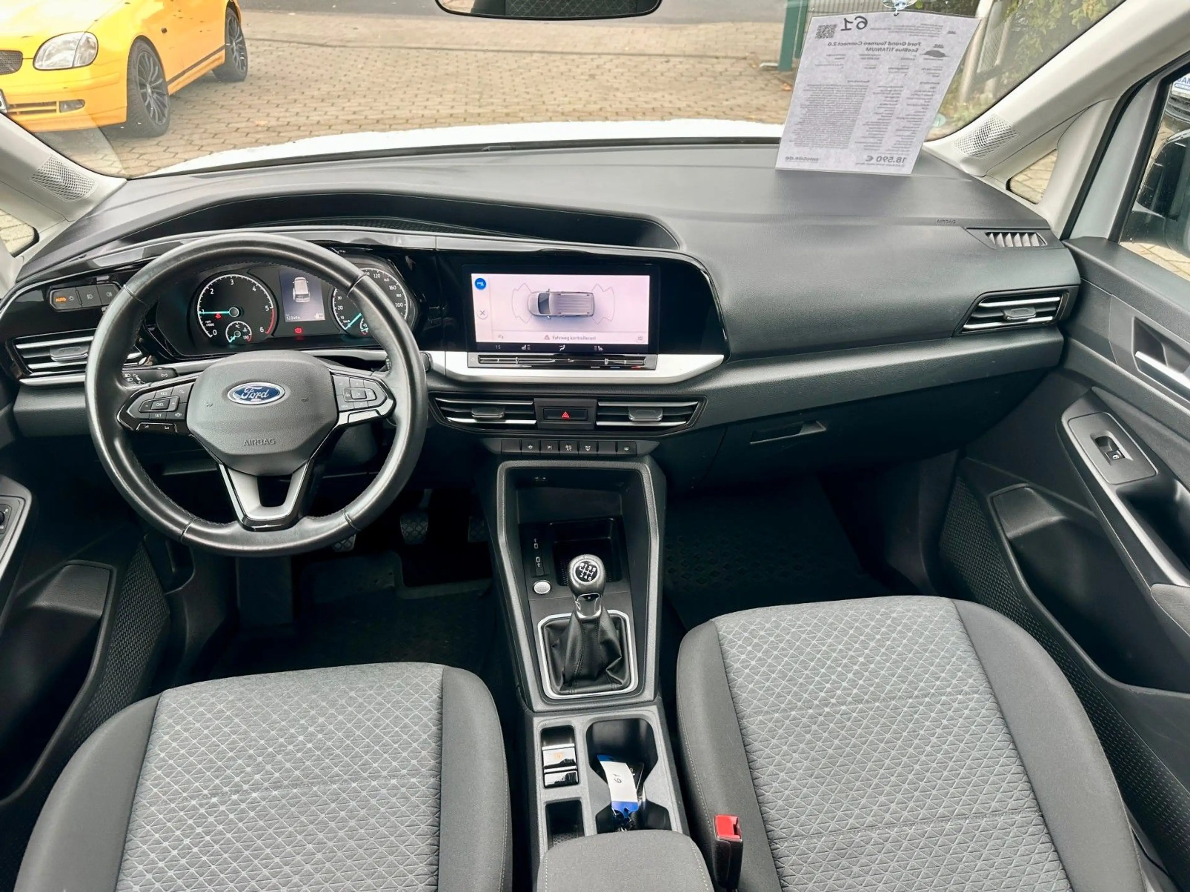 Ford Grand Tourneo Connect 2.0 EcoBlue TITANIUM — photo 11