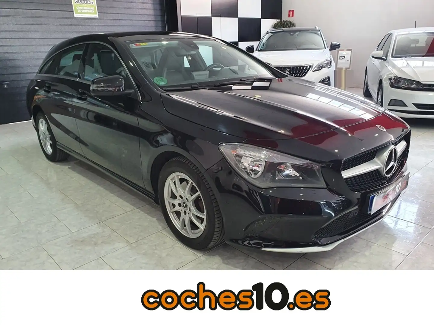Mercedes-Benz CLA 200 Shooting Brake 200d Noir - 1