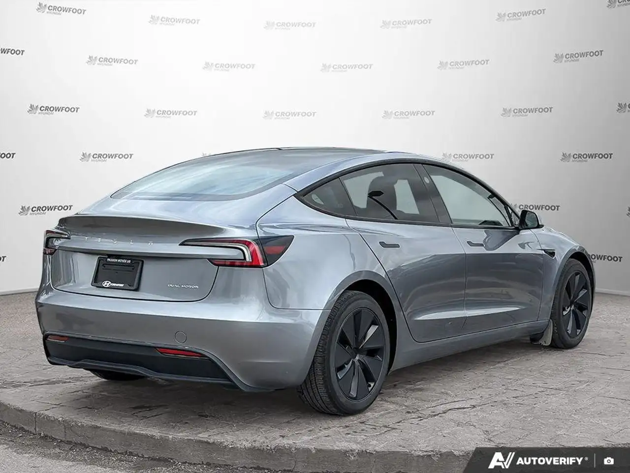 Tesla Model 3 photo Tesla Model 3