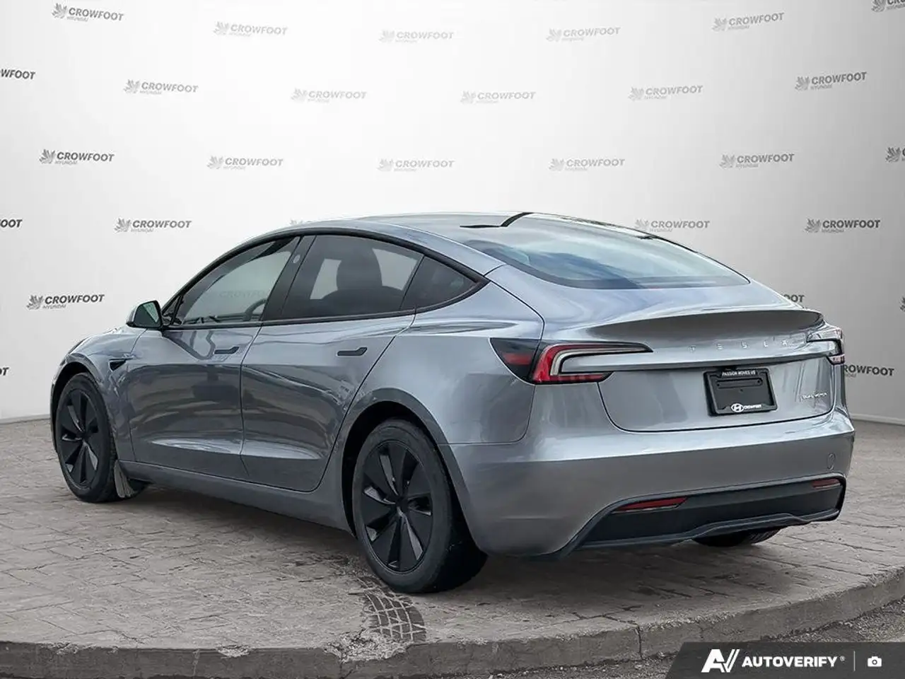 Tesla Model 3 photo Tesla Model 3