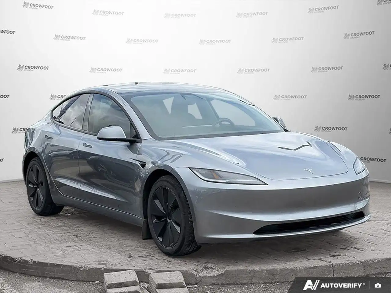 Tesla Model 3 photo Tesla Model 3