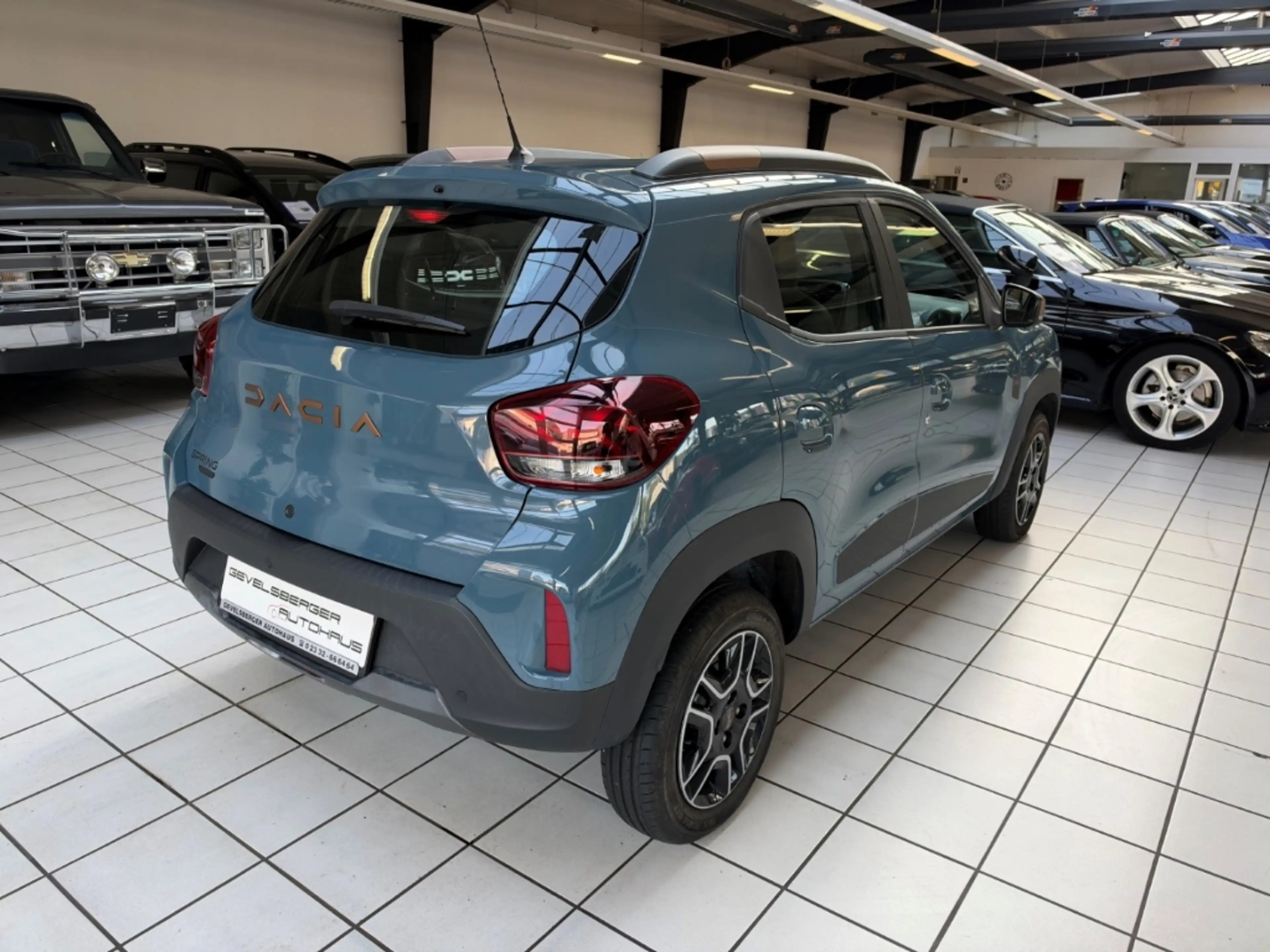 Dacia Spring Electric Extreme Scheckheft CCS-Ladedose — photo 6