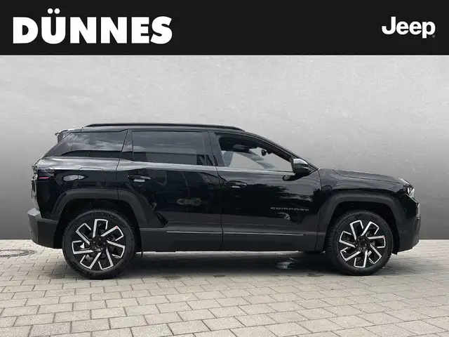 Jeep Compass view 3