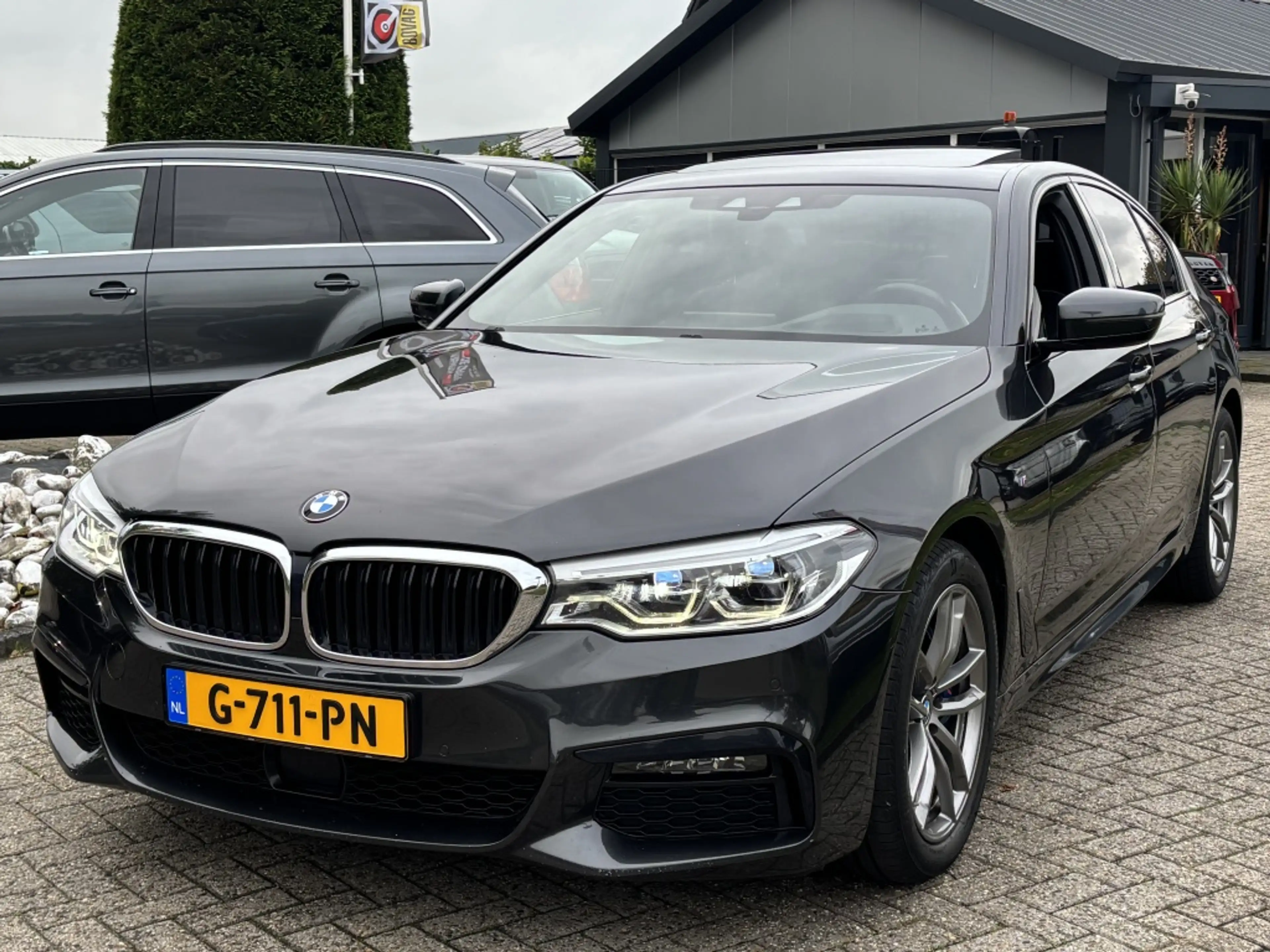 BMW 530 5-serie 530D Sedan 2019 M-Pakket Dealer Auto 1E Ei
