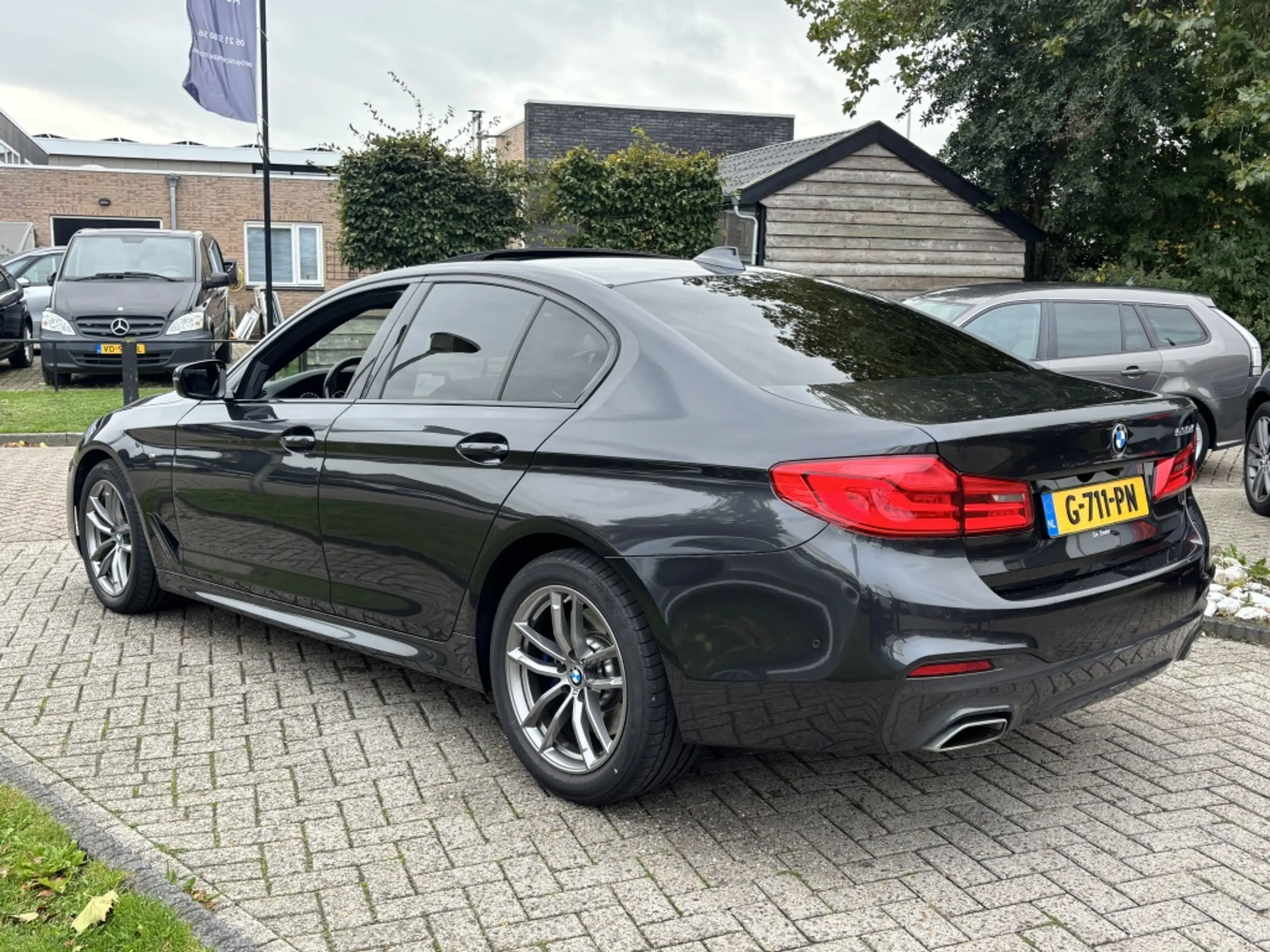 BMW 530 5-serie 530D Sedan 2019 M-Pakket Dealer Auto 1E Ei — photo 6