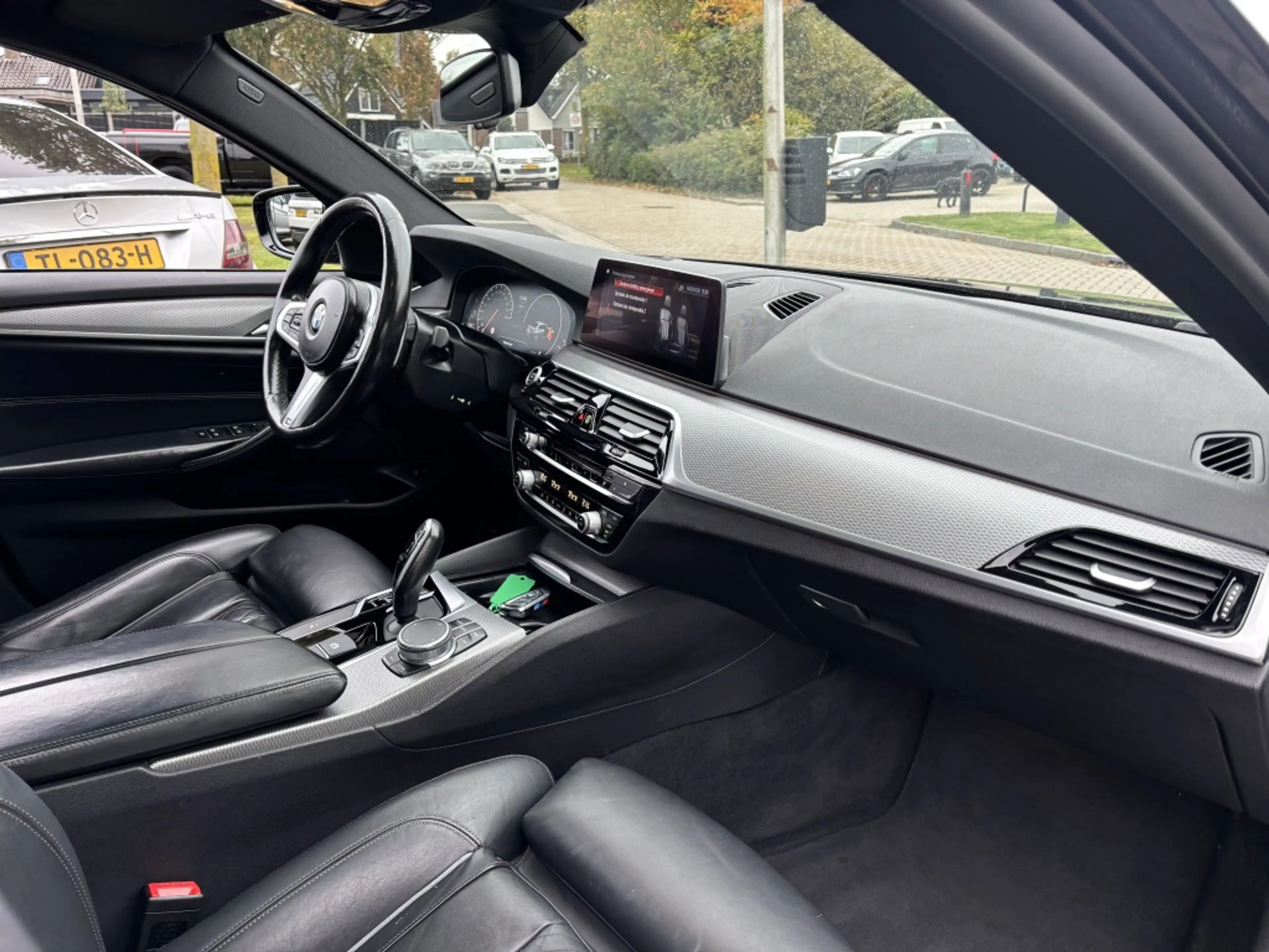 BMW 530 5-serie 530D Sedan 2019 M-Pakket Dealer Auto 1E Ei — photo 13