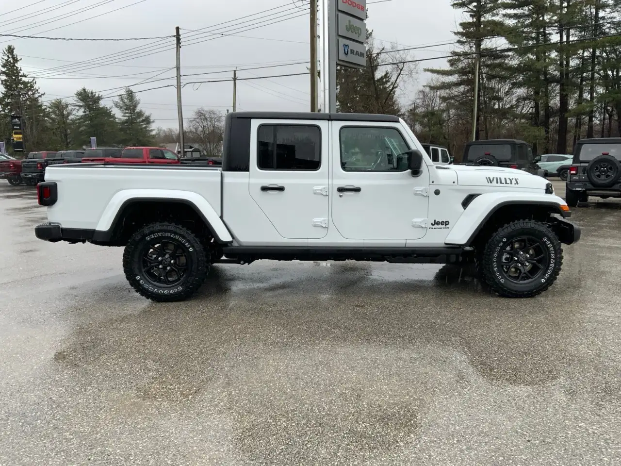 Jeep Gladiator снимка Jeep Gladiator