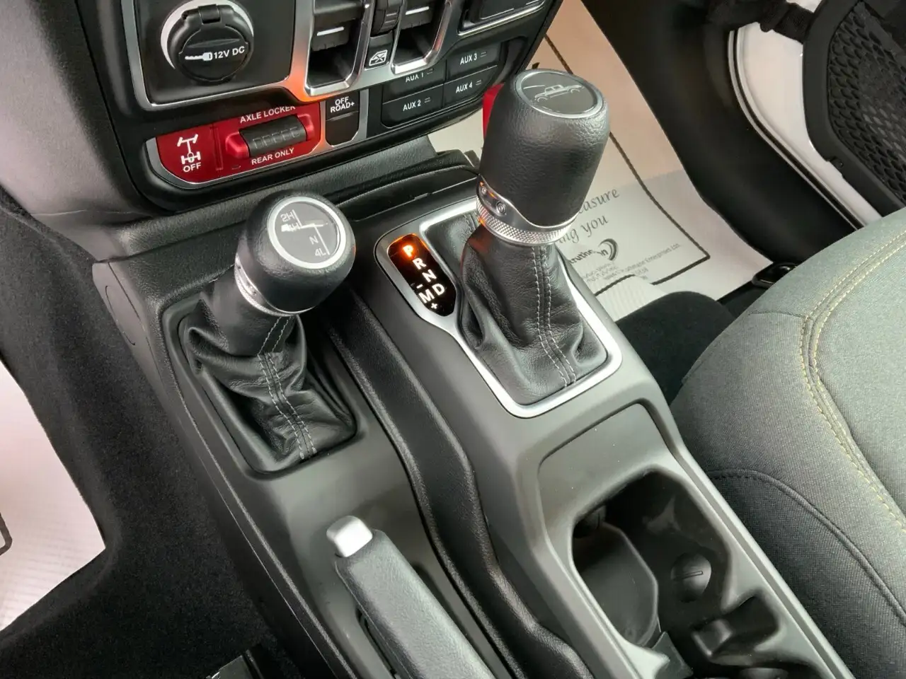 Jeep Gladiator снимка Jeep Gladiator