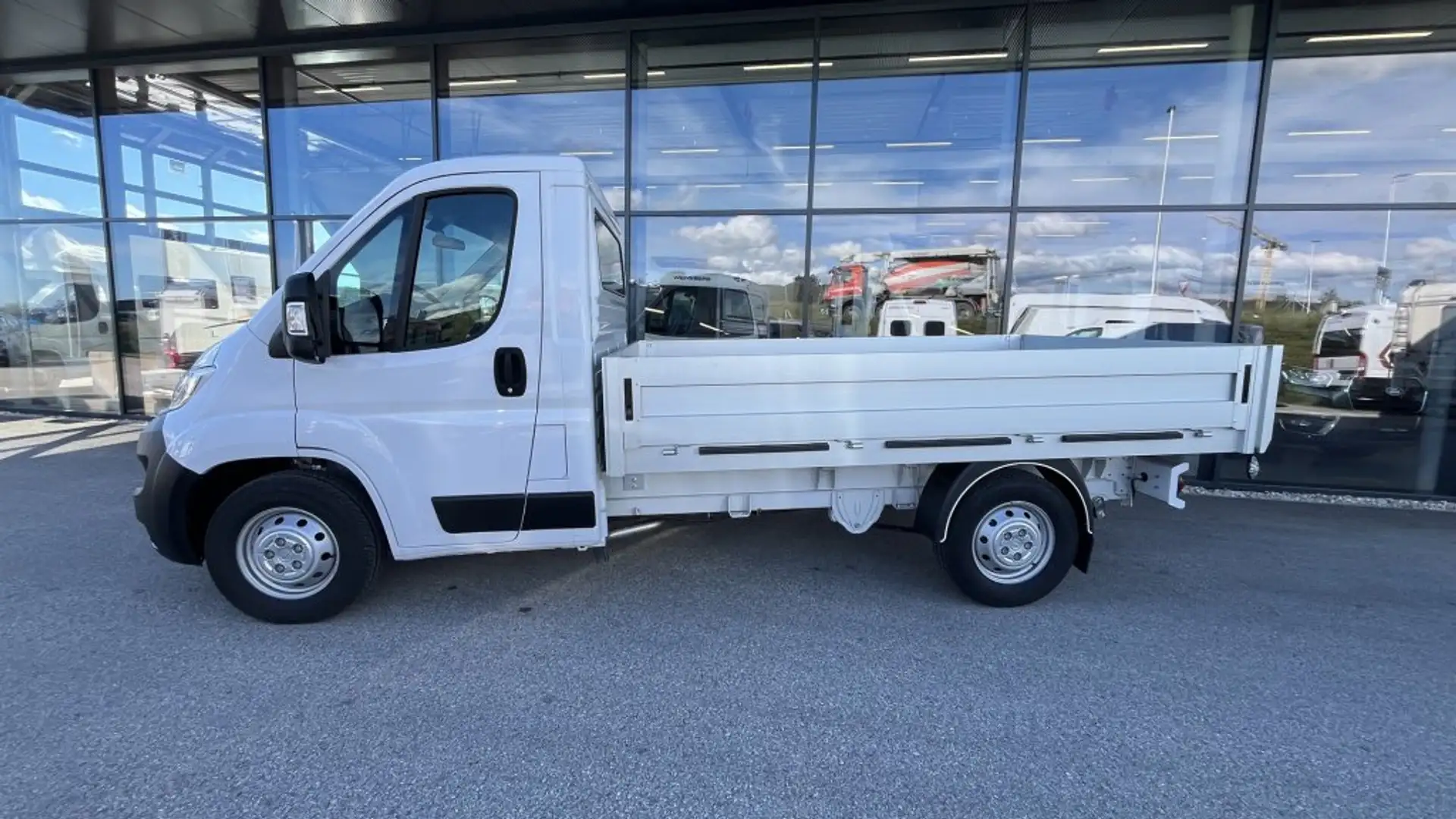 Opel Movano L3 BlueHDI 140 S&S 3,5t+ *Pritsche* Weiß - 2