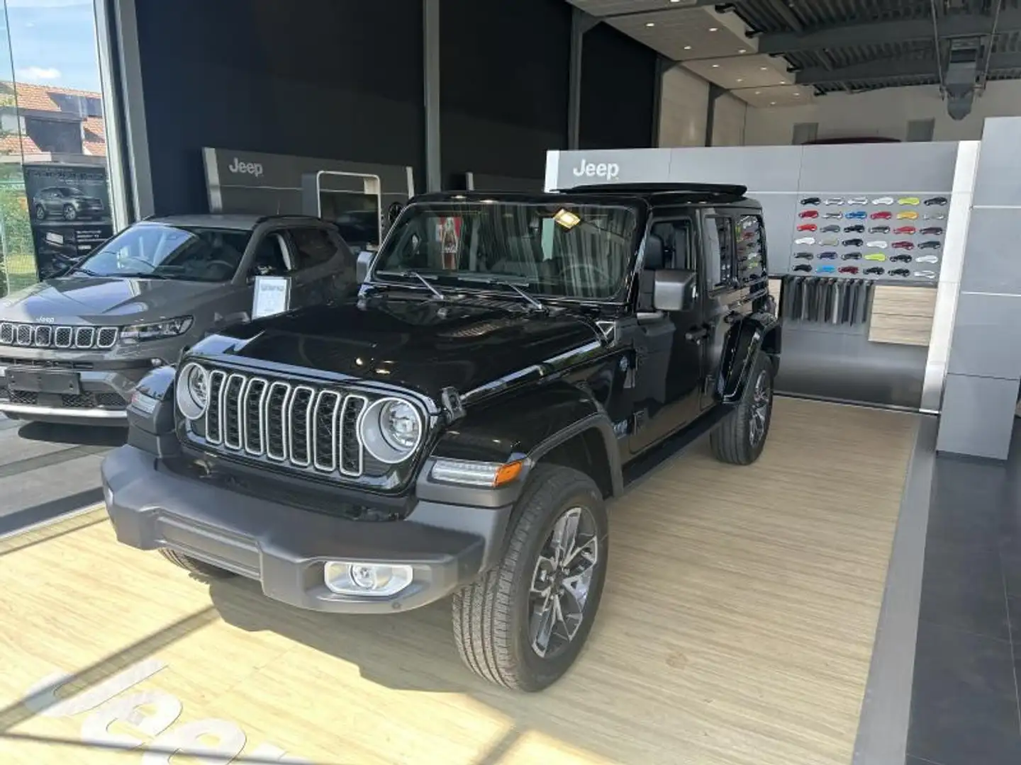 Jeep Wrangler Sahara MY25 Noir - 1