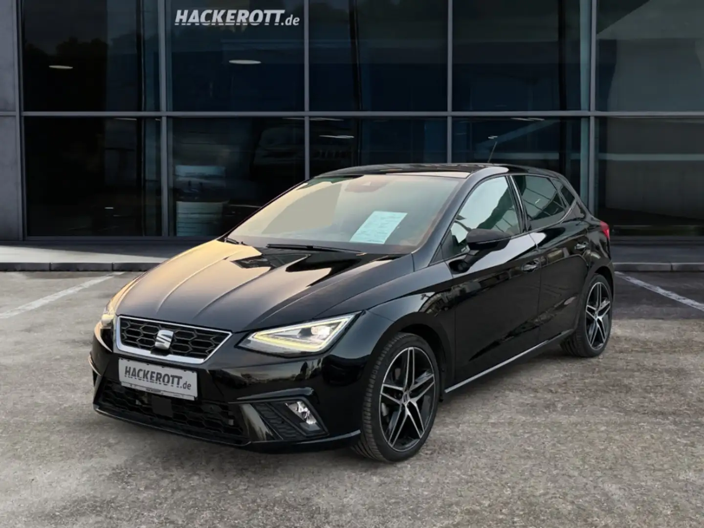 SEAT Ibiza FR 1.5 TSI DSG Rückfahrk. Pano Tempom. Navi Klimaa Schwarz - 2