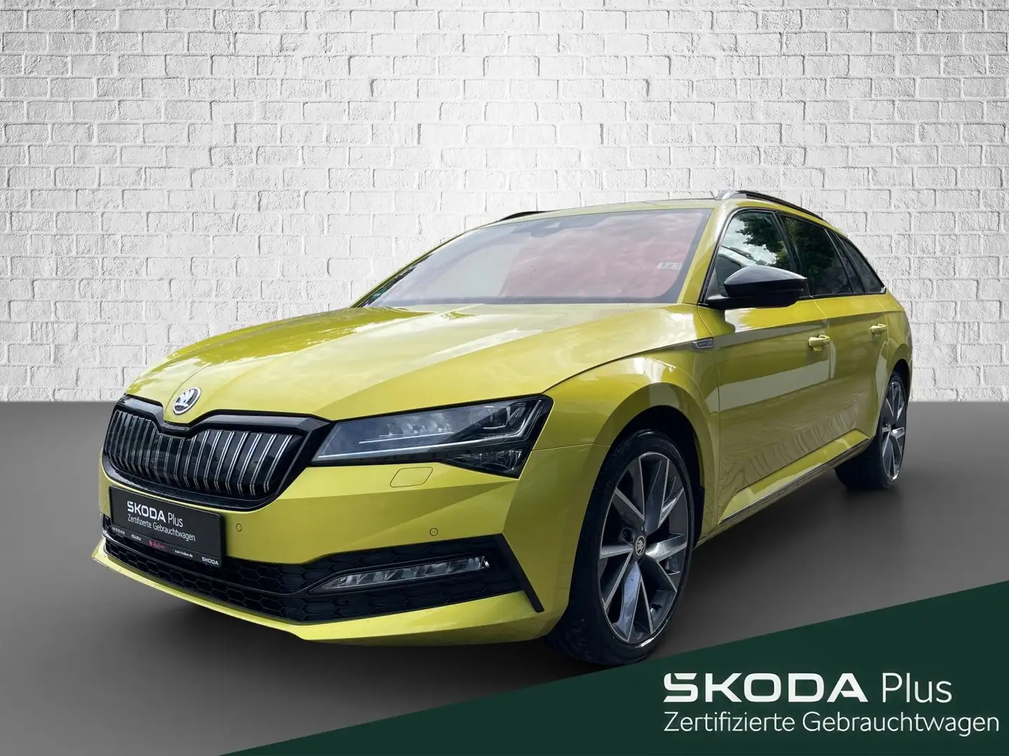 Skoda Superb 1.4 DSG - Sportline iV Żółty - 1
