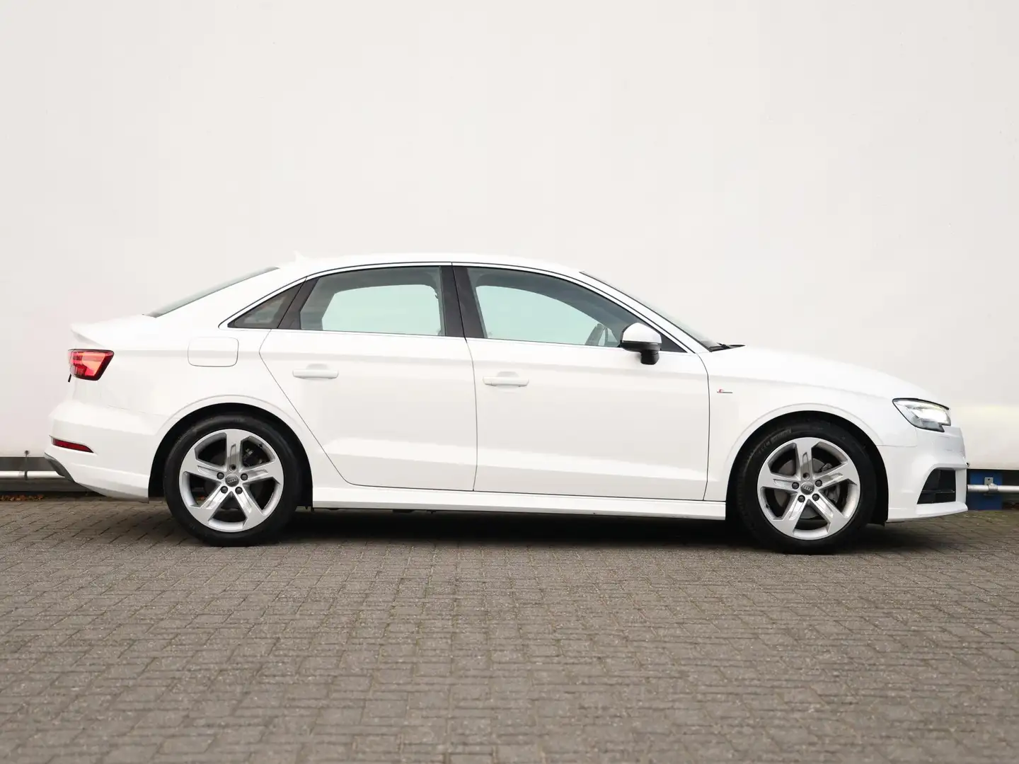 Audi A3 Limousine 1.0 TFSI Sport Pro Line S 115pk | B&O | Blanc - 2