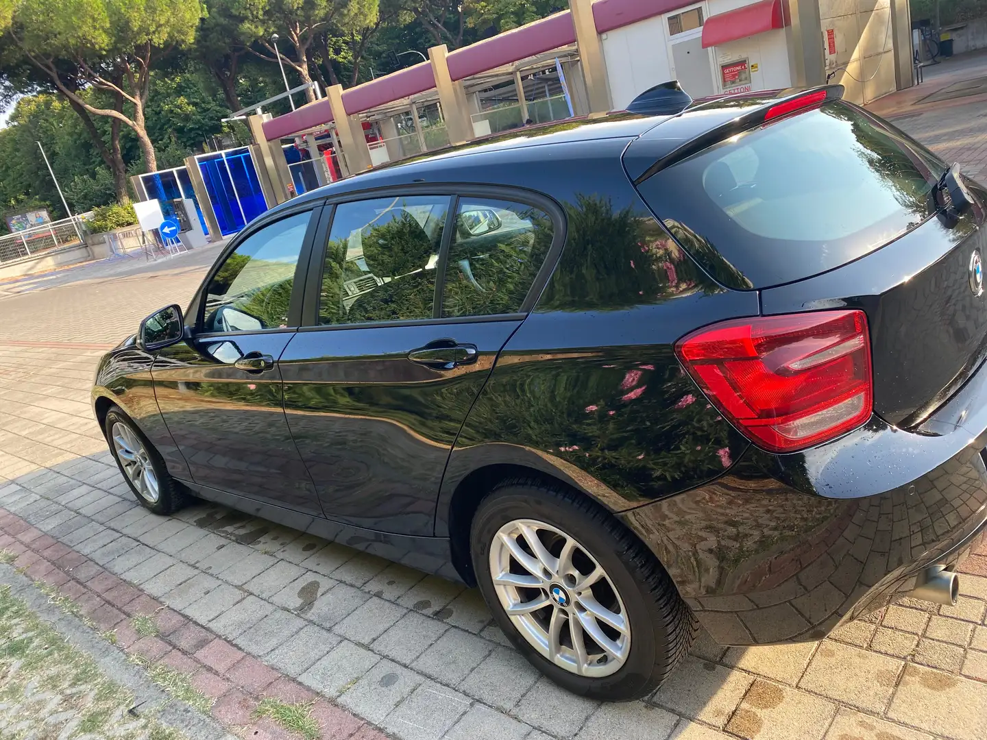 BMW 116 116d 5p Unique Nero - 2