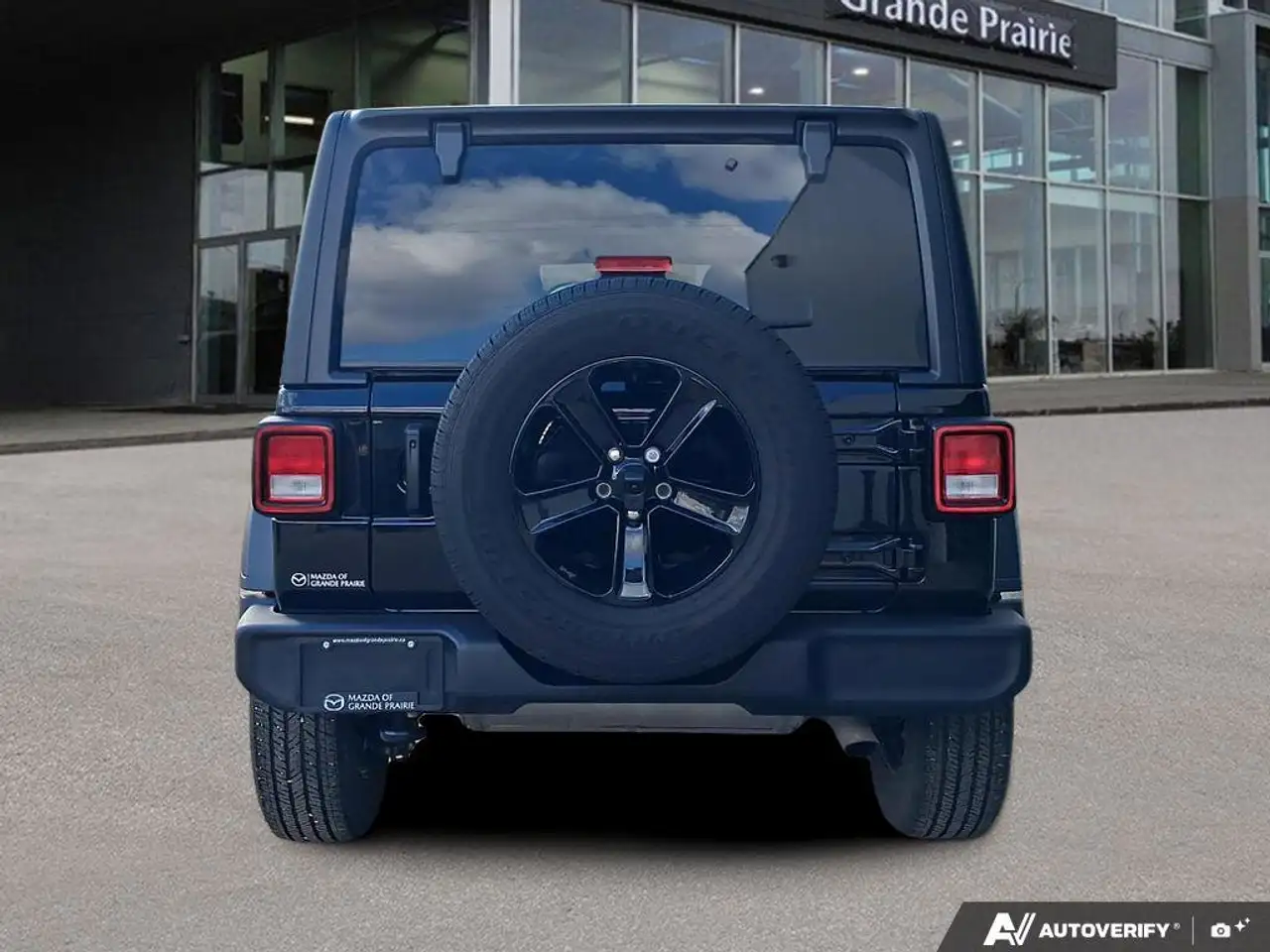 Jeep Wrangler снимка Jeep Wrangler