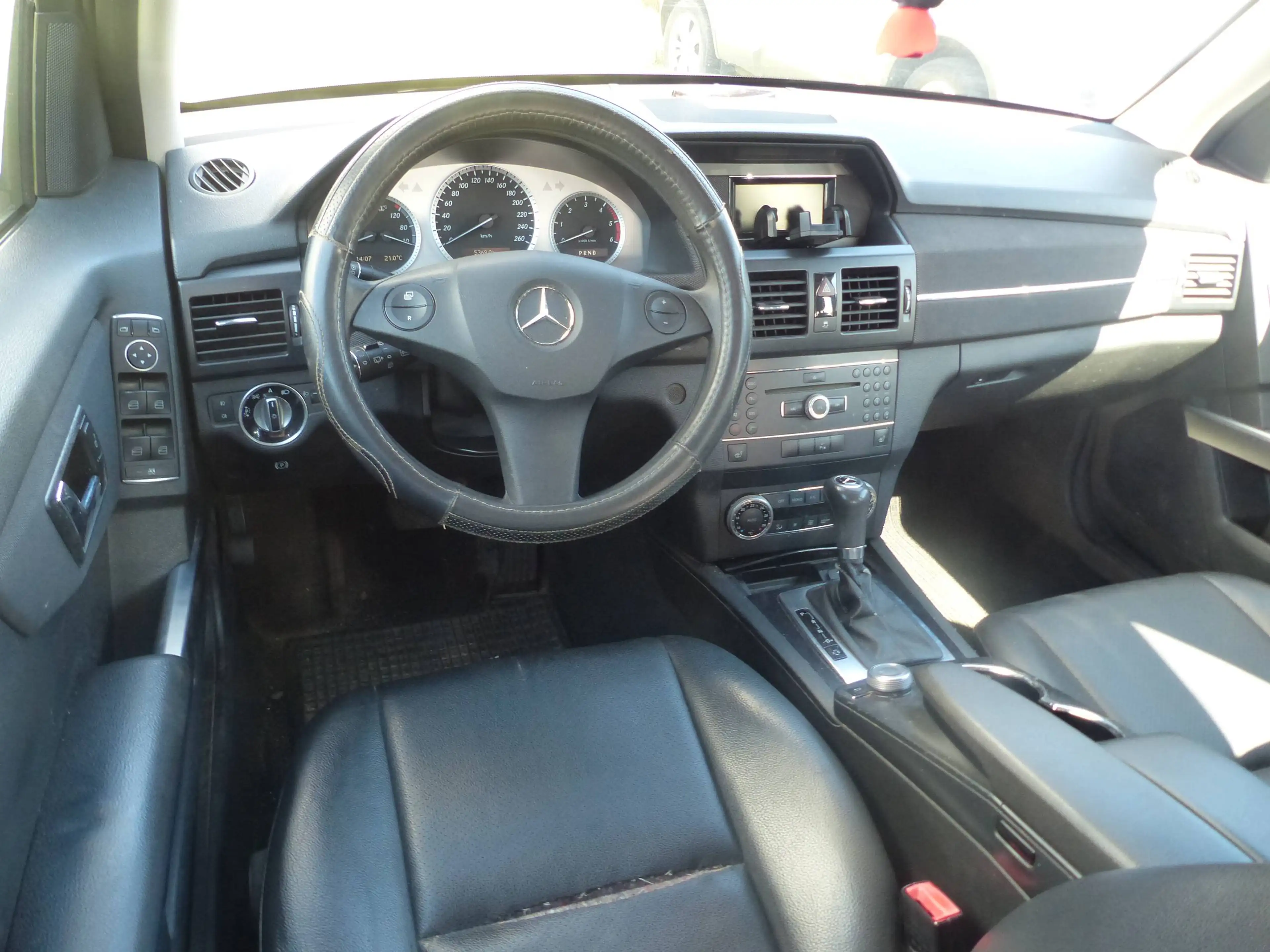 Mercedes-Benz GLK 220 CDI 4 Matic Automati Klima Leder AHK HU/AU 10/2027 — photo 10