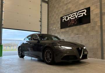 2.0 TB 200 SUPER AT8 Garantie 12 mois Caméra de recul Régulateur adaptatif