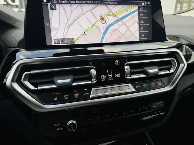 BMW X3 view 12