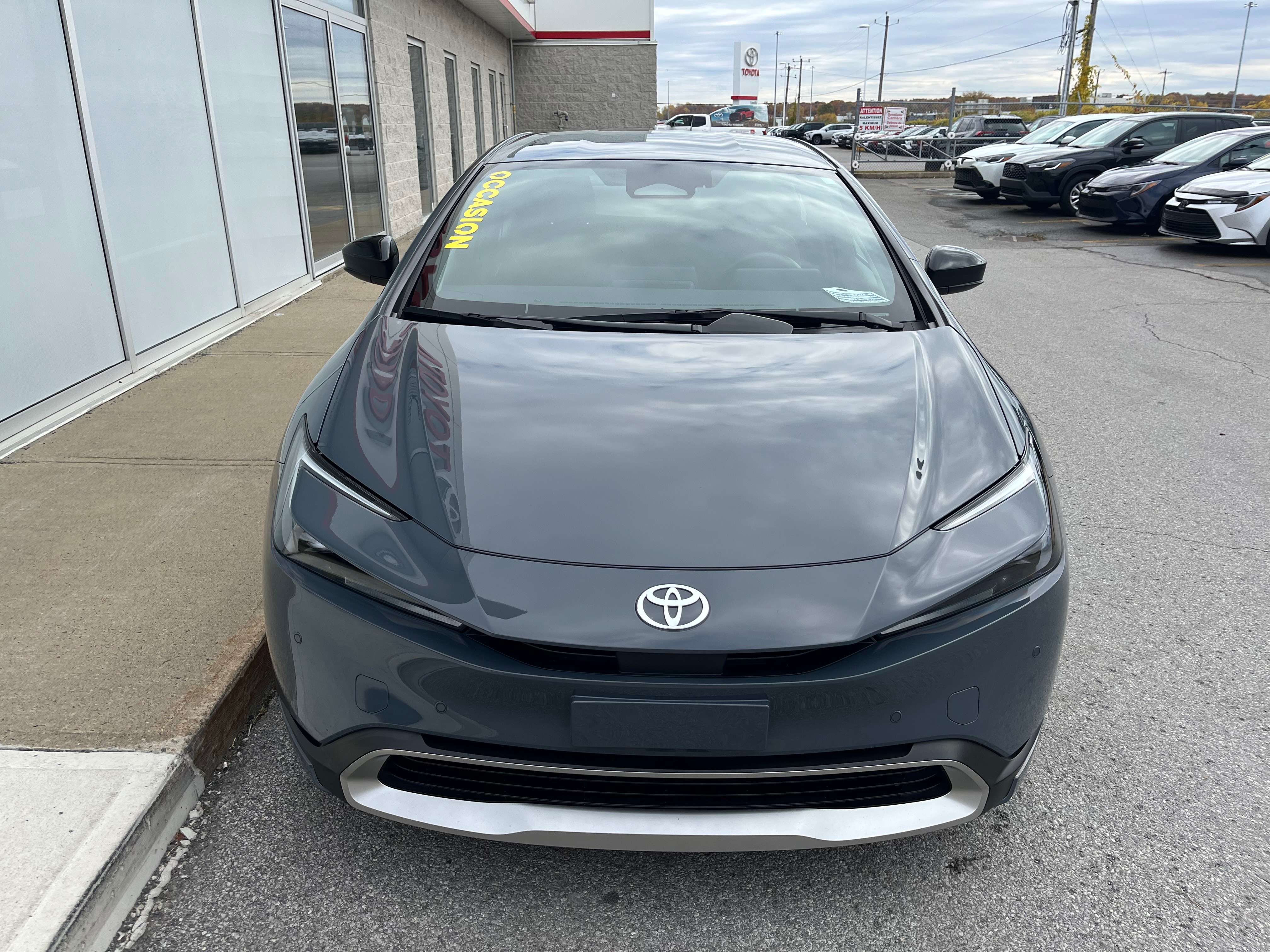 2025 Toyota Prius Plug-In Hybrid
