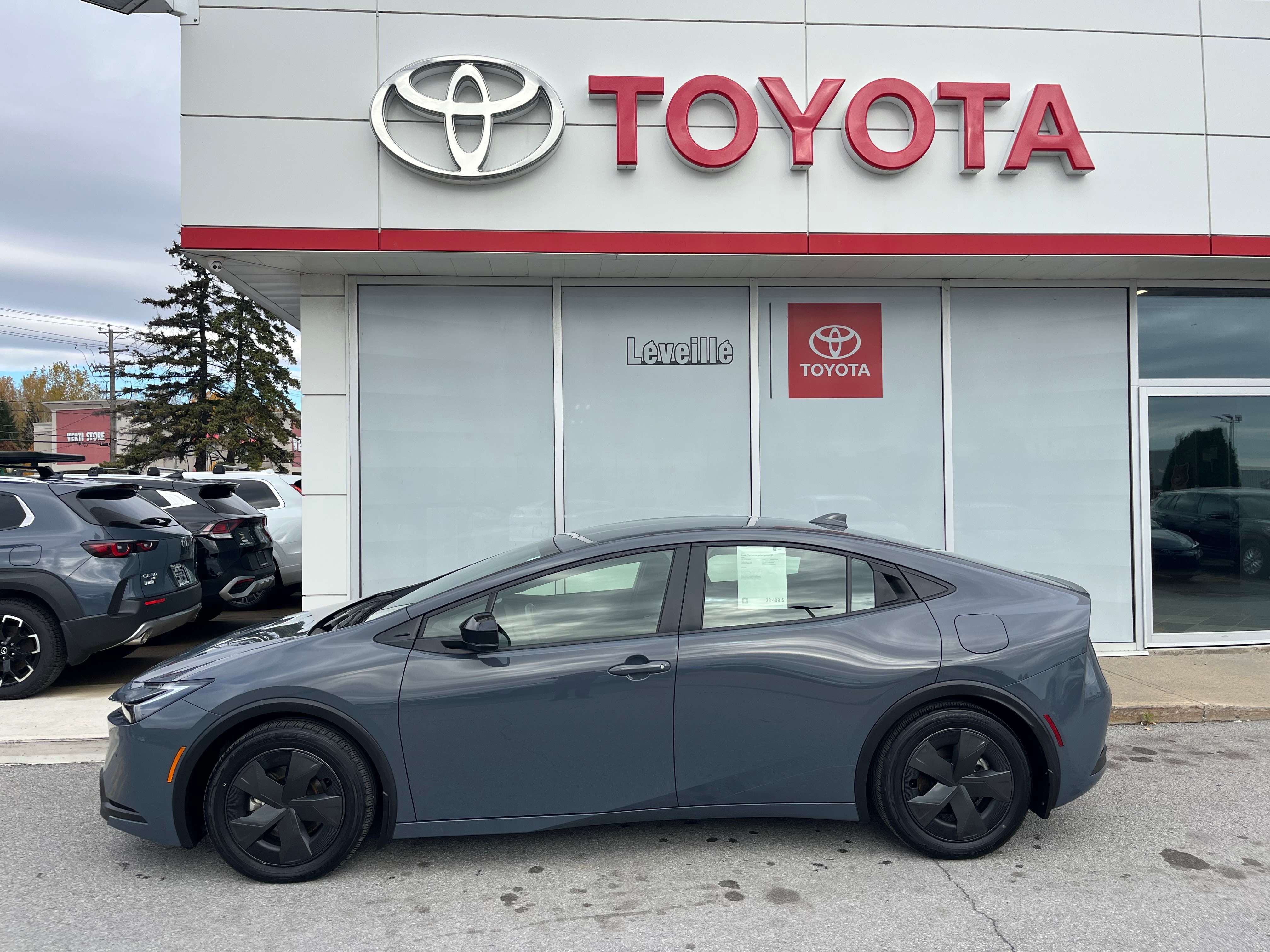2025 Toyota Prius Plug-In Hybrid