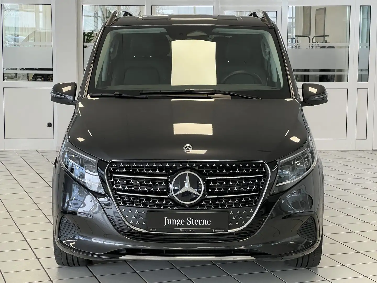 Mercedes-Benz V 300 V300d Avantgarde lang 360° AHK Distron Multibeam Grau - 2