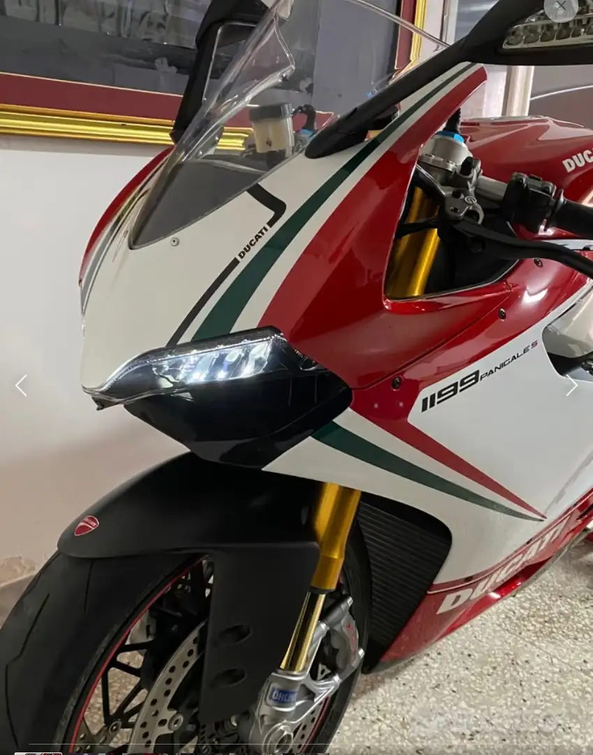 Ducati 1199 Panigale S TRICOLORE - 1