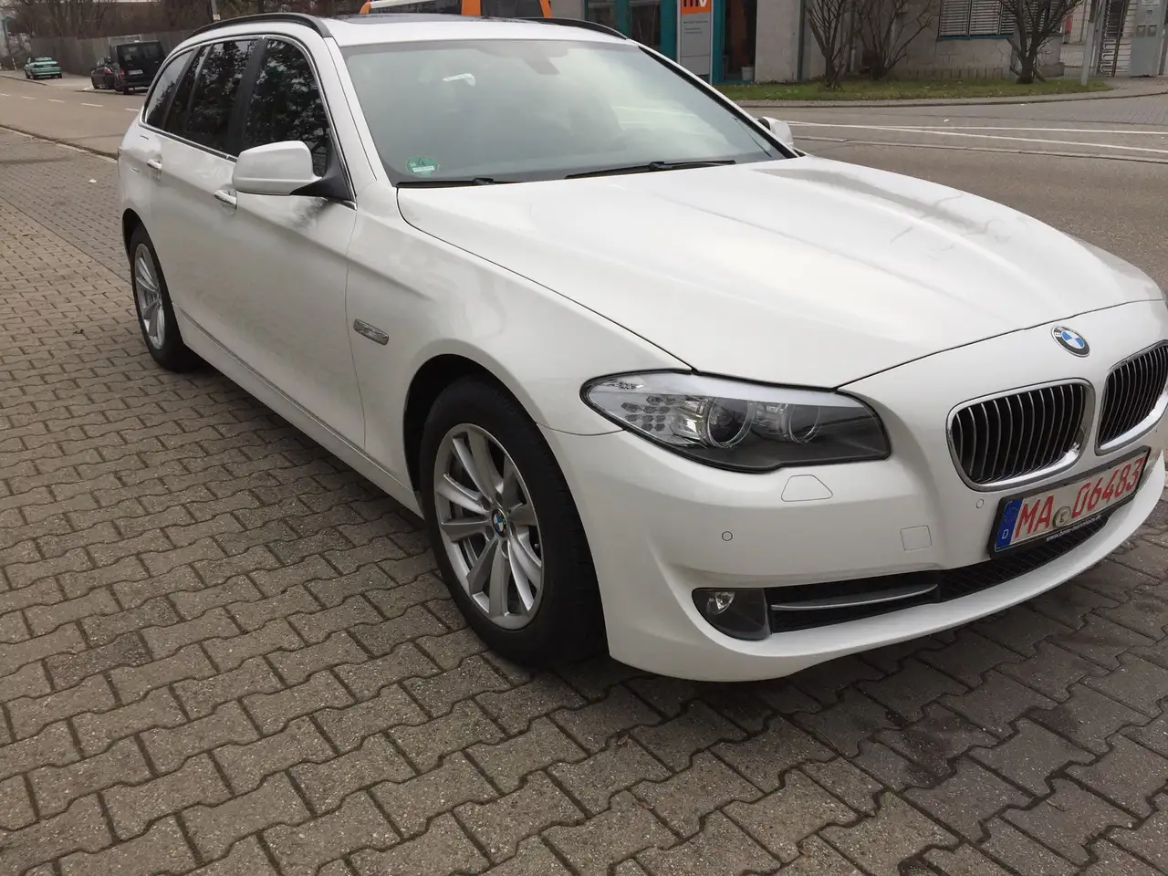 BMW 520