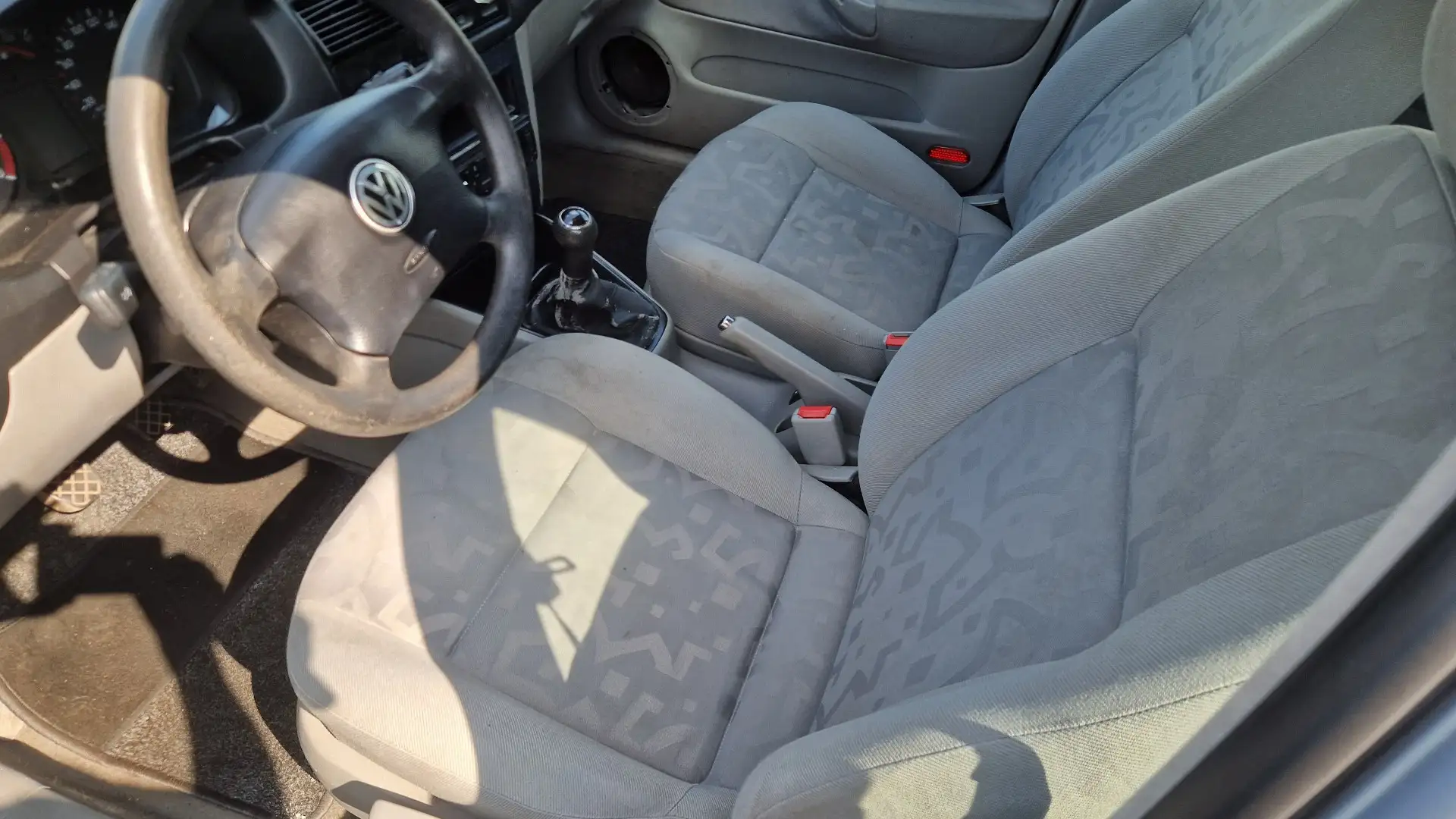 Volkswagen Golf 1.4i 16v Edition - 2