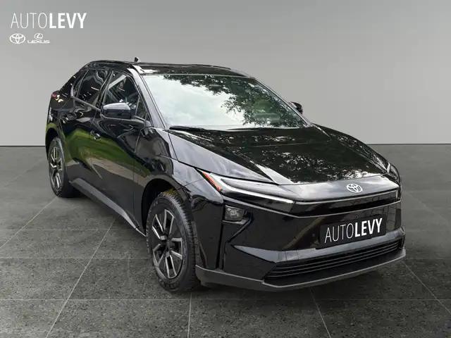 Toyota BZ4X view 8