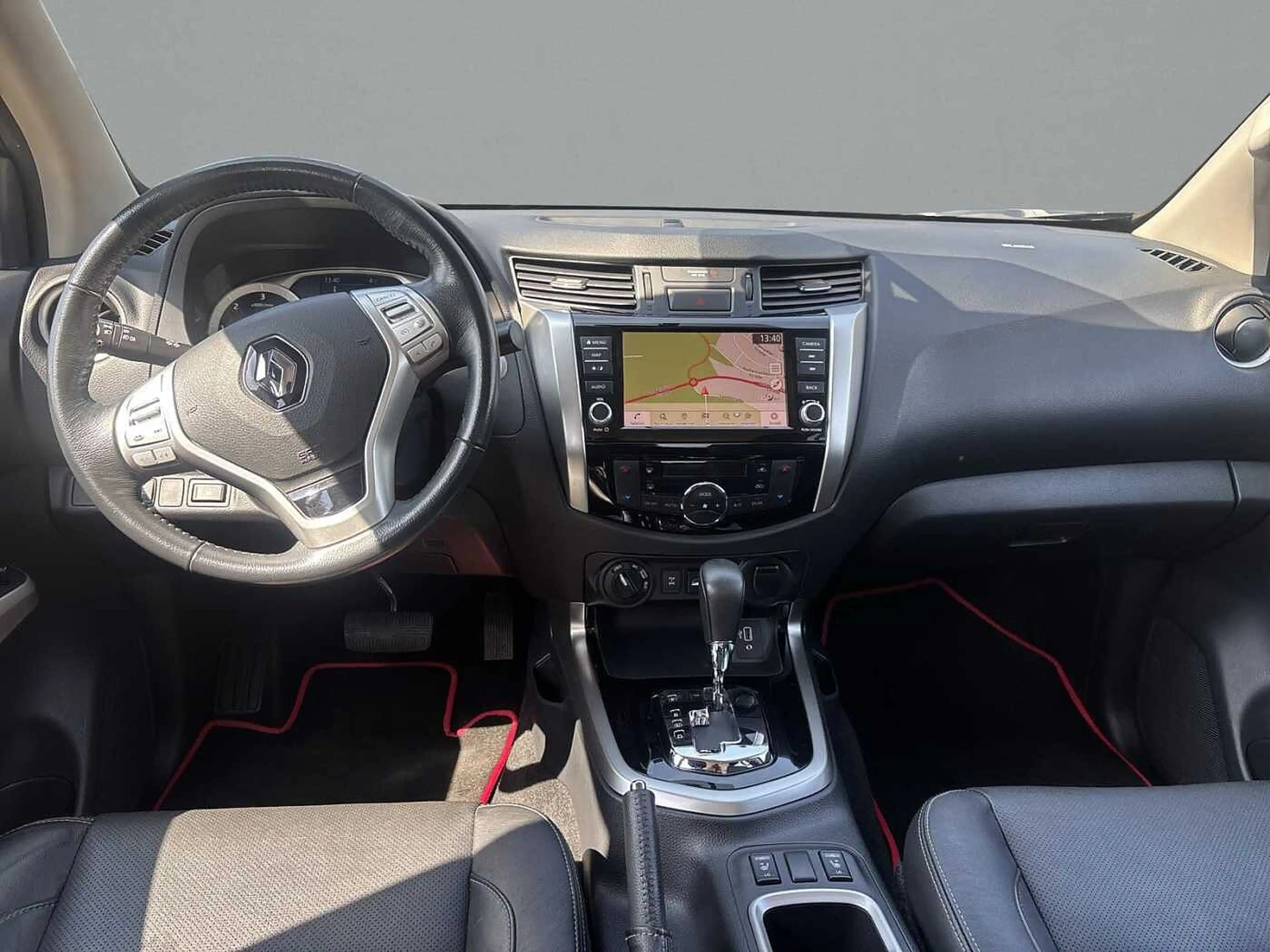 Renault Alaskan DC 4x4 dCi190 Intens AT Navi 360° LED Leder AHK — photo 13