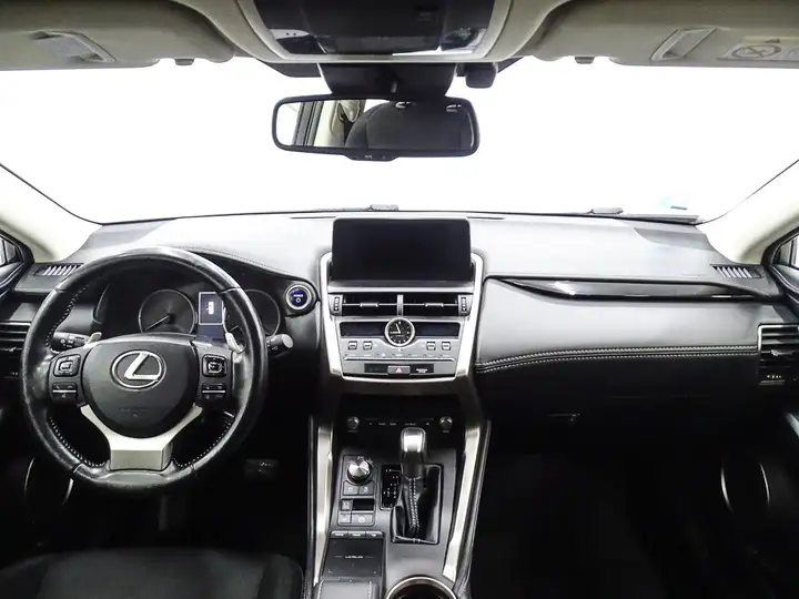 Lexus NX 300h BUSINESS 2WD 2019, foto 8