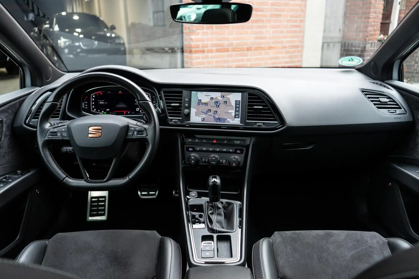 SEAT Leon 2.0 TSI CUPRA Pano / DCC / Beats Grijs - 2