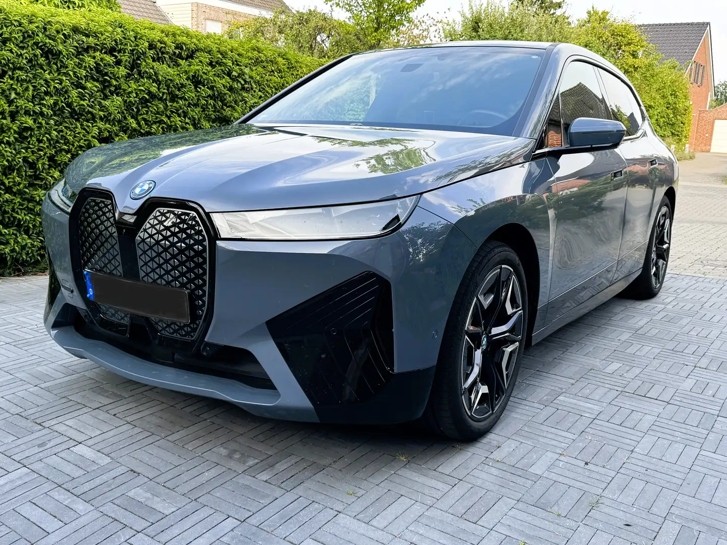 BMW iX iX xDrive50 Grau - 1