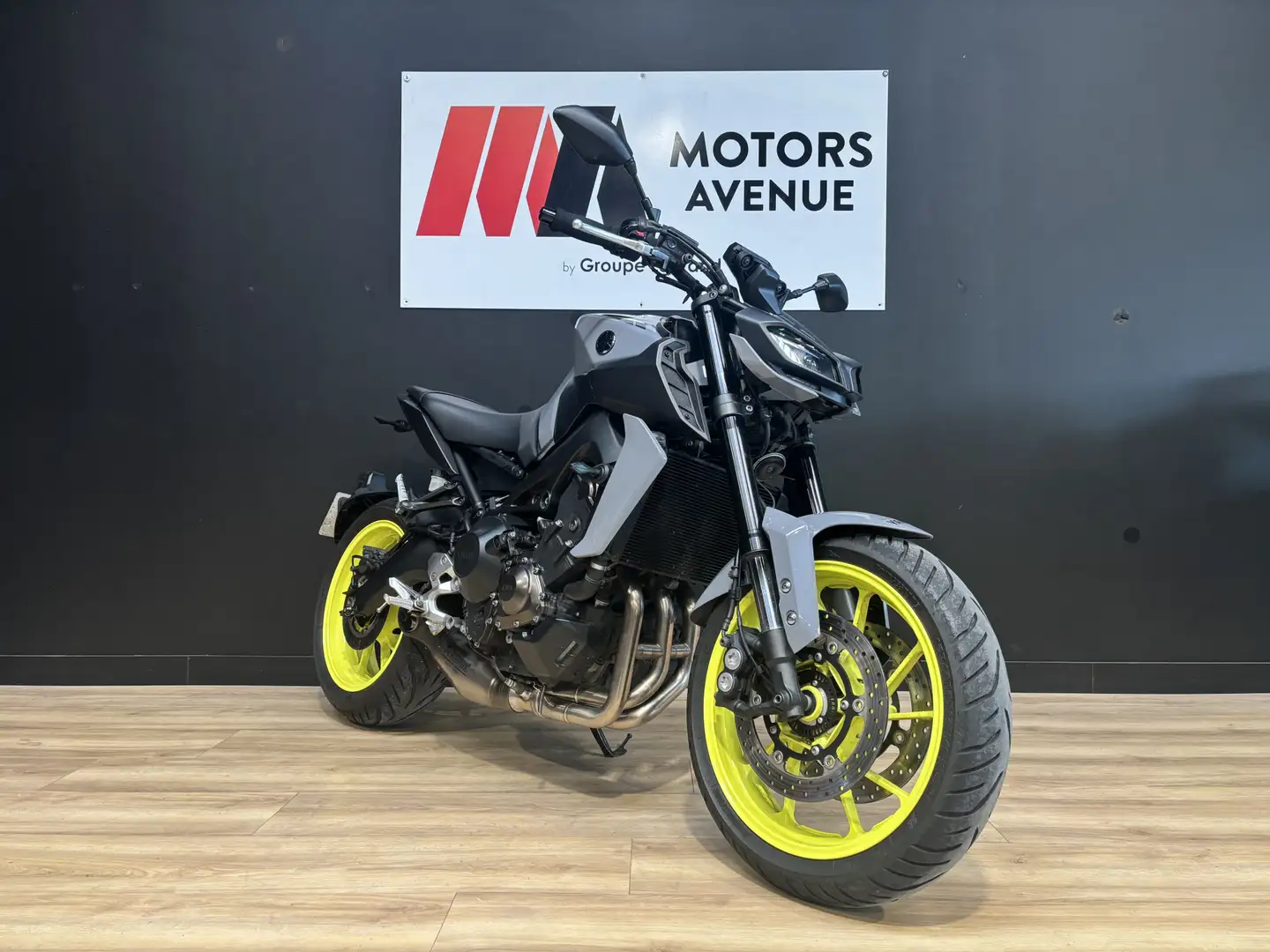 Yamaha MT-09 - 1
